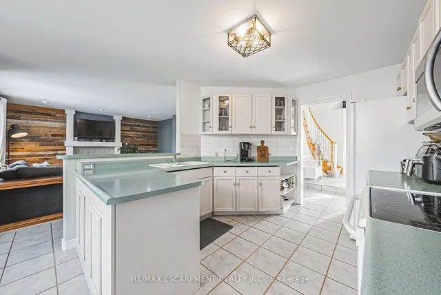 Additional property image - 48 Riviera Rdge
