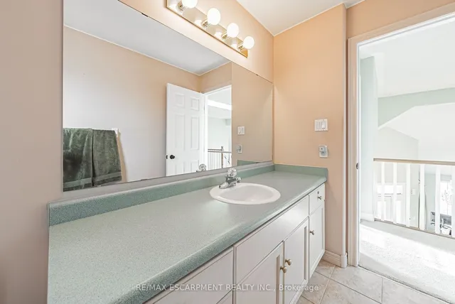 Additional property image - 48 Riviera Rdge