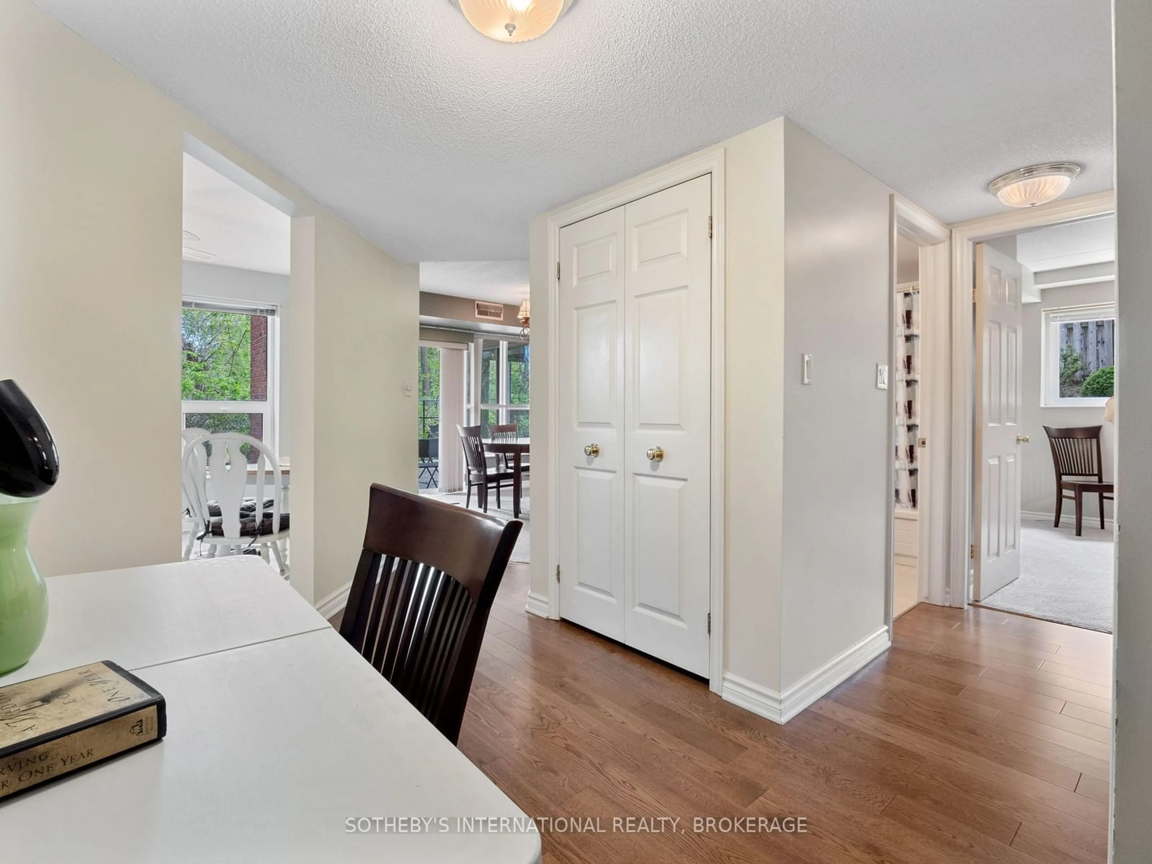 Unknown for 244 Lakeshore Rd #105, St. Catharines Ontario L2M 1R6