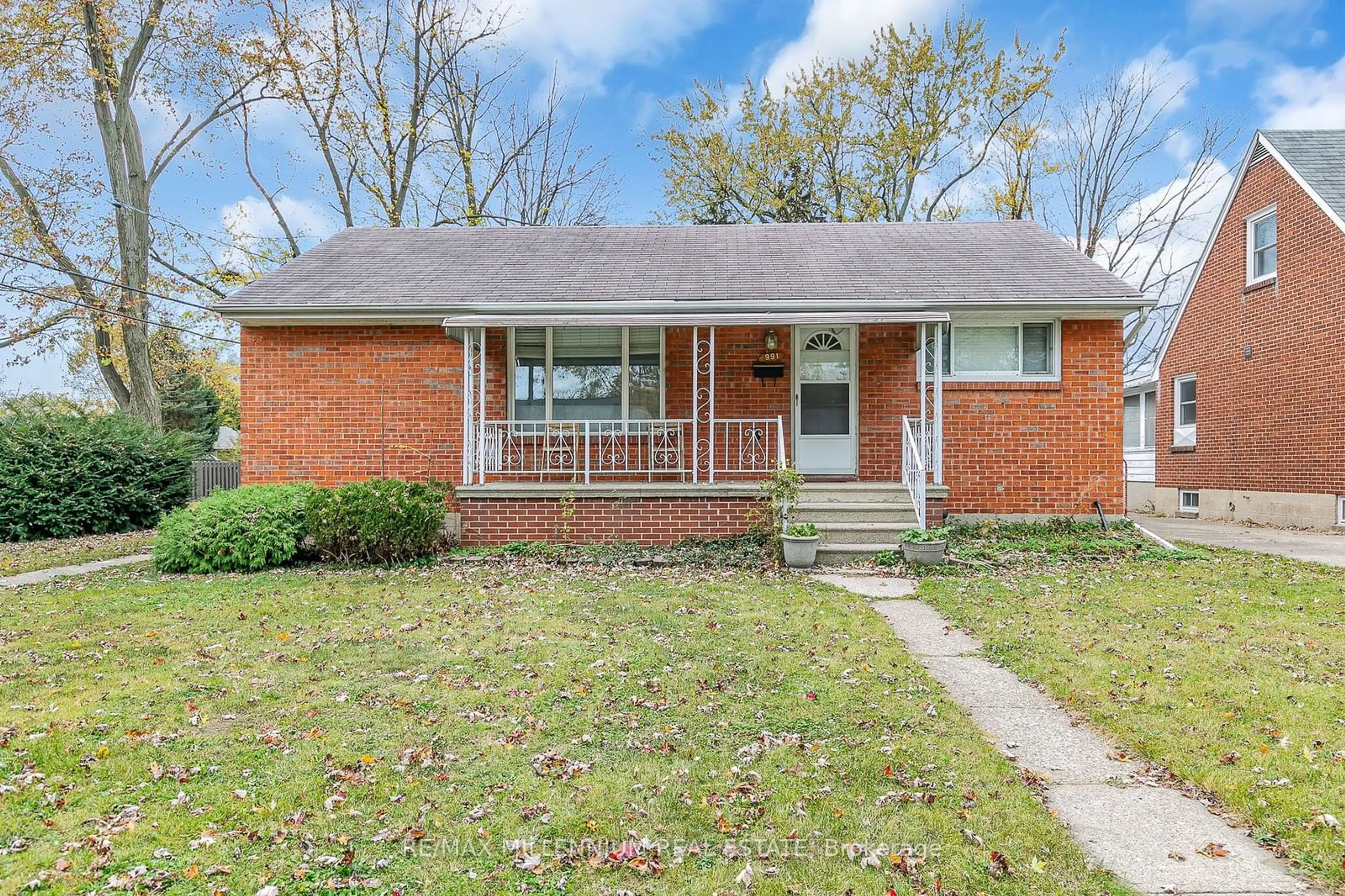 Home with brick exterior material, street for 991 Parkview Ave, Windsor Ontario N8S 2X5