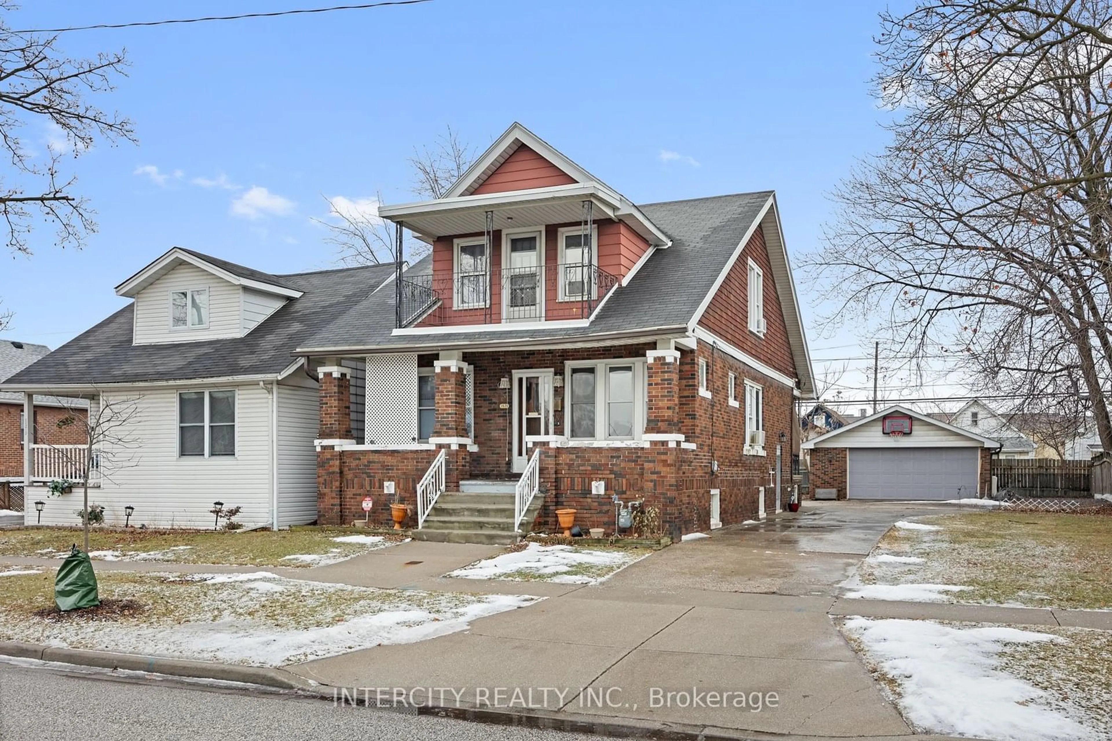 Home with brick exterior material, street for 1571 Albert Rd, Windsor Ontario N8Y 3R3