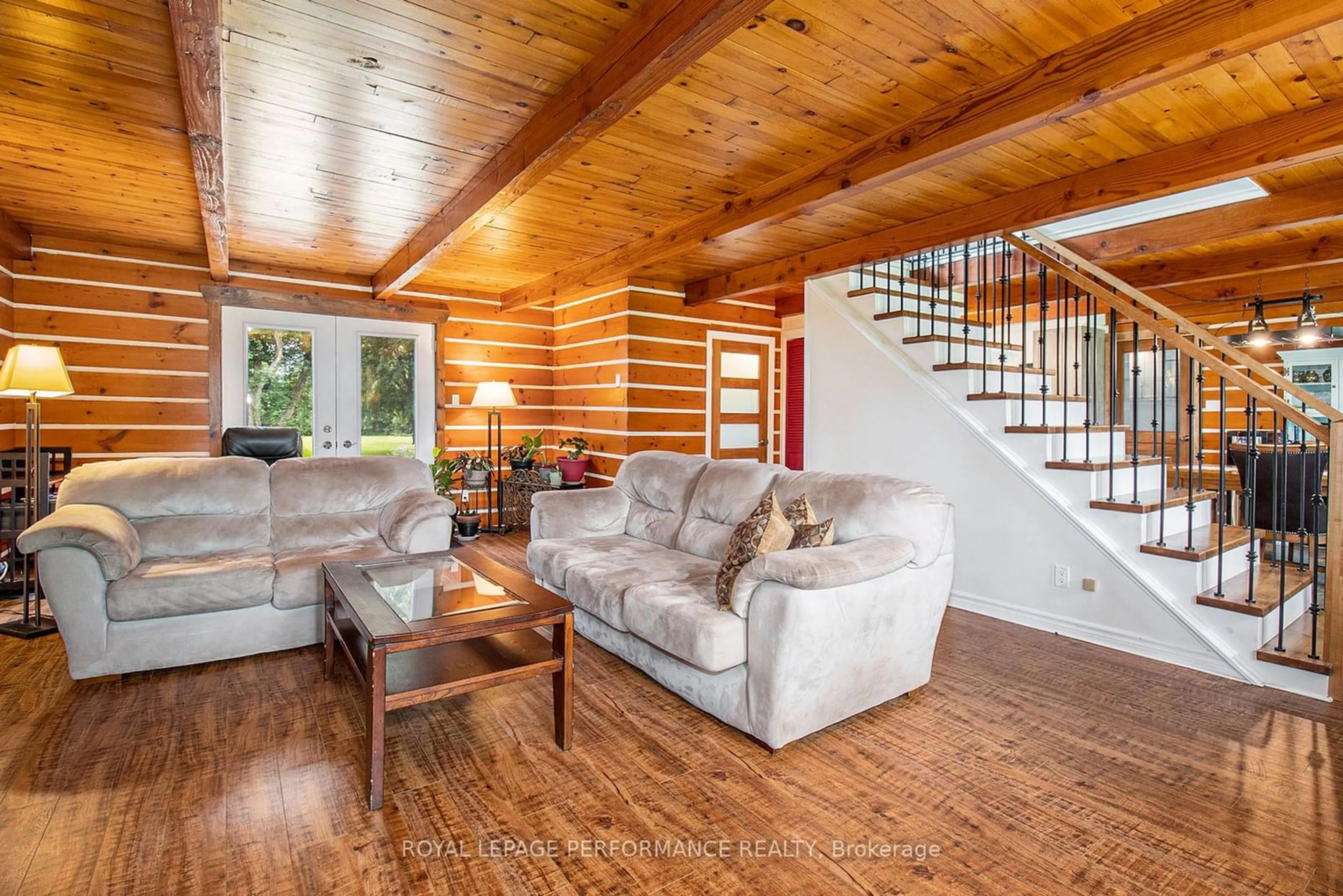 Living room with furniture, wood/laminate floor for 1069 MONTEE LEBRUN Rd, The Nation Ontario K0A 1M0