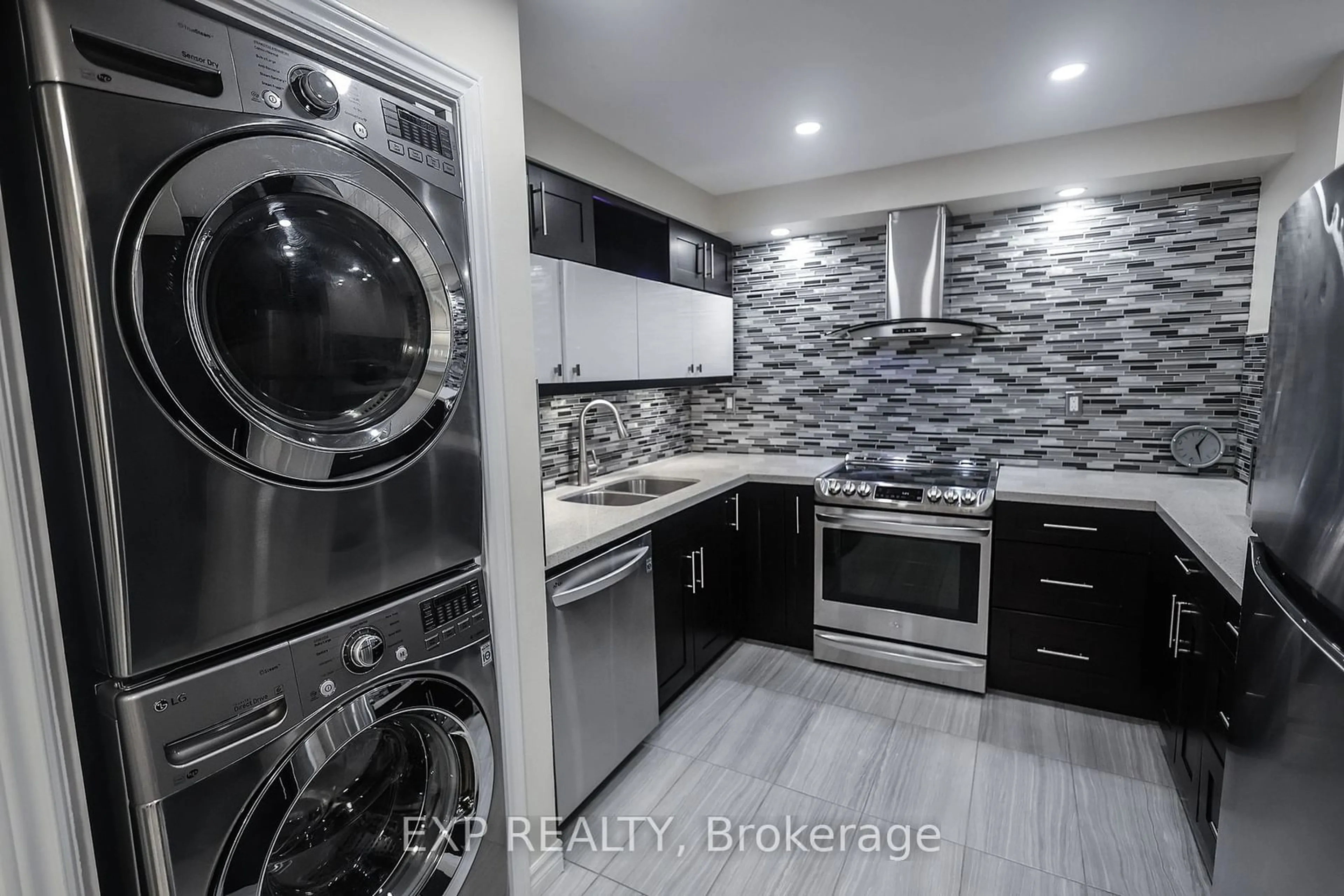 Laundry room for 3227 King St #311, Kitchener Ontario N2A 3Z9