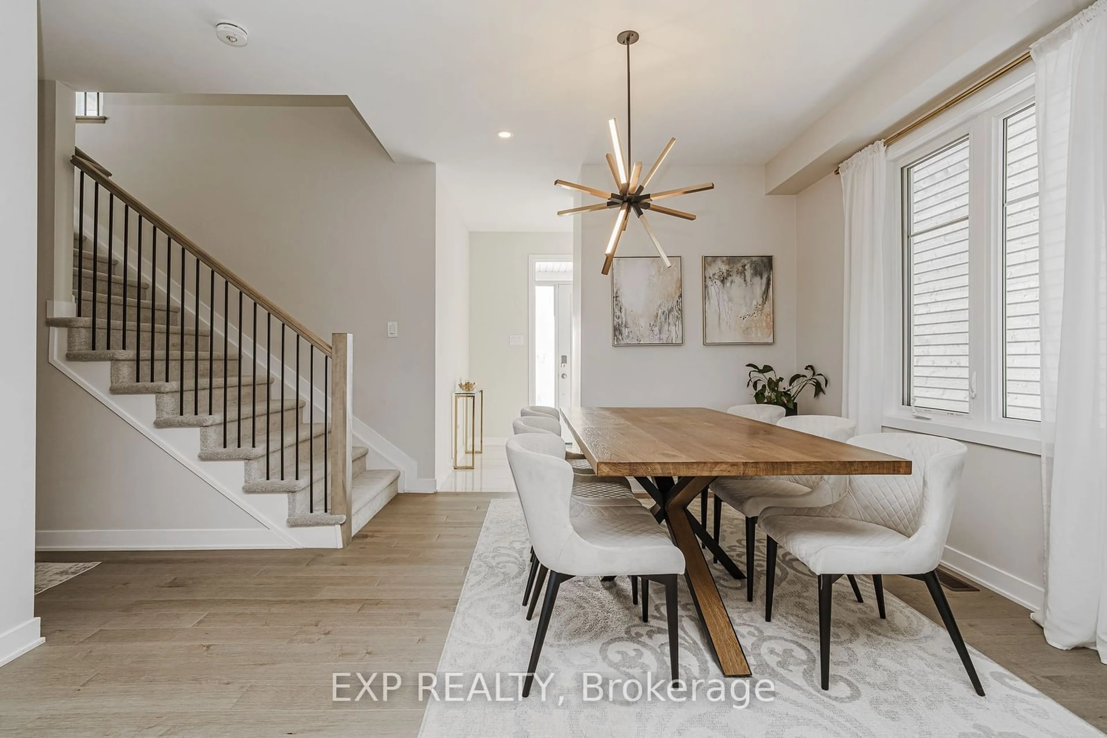 Dining room, unknown for 2028 POSTILION St, Stittsville - Munster - Richmond Ontario K0A 2Z0