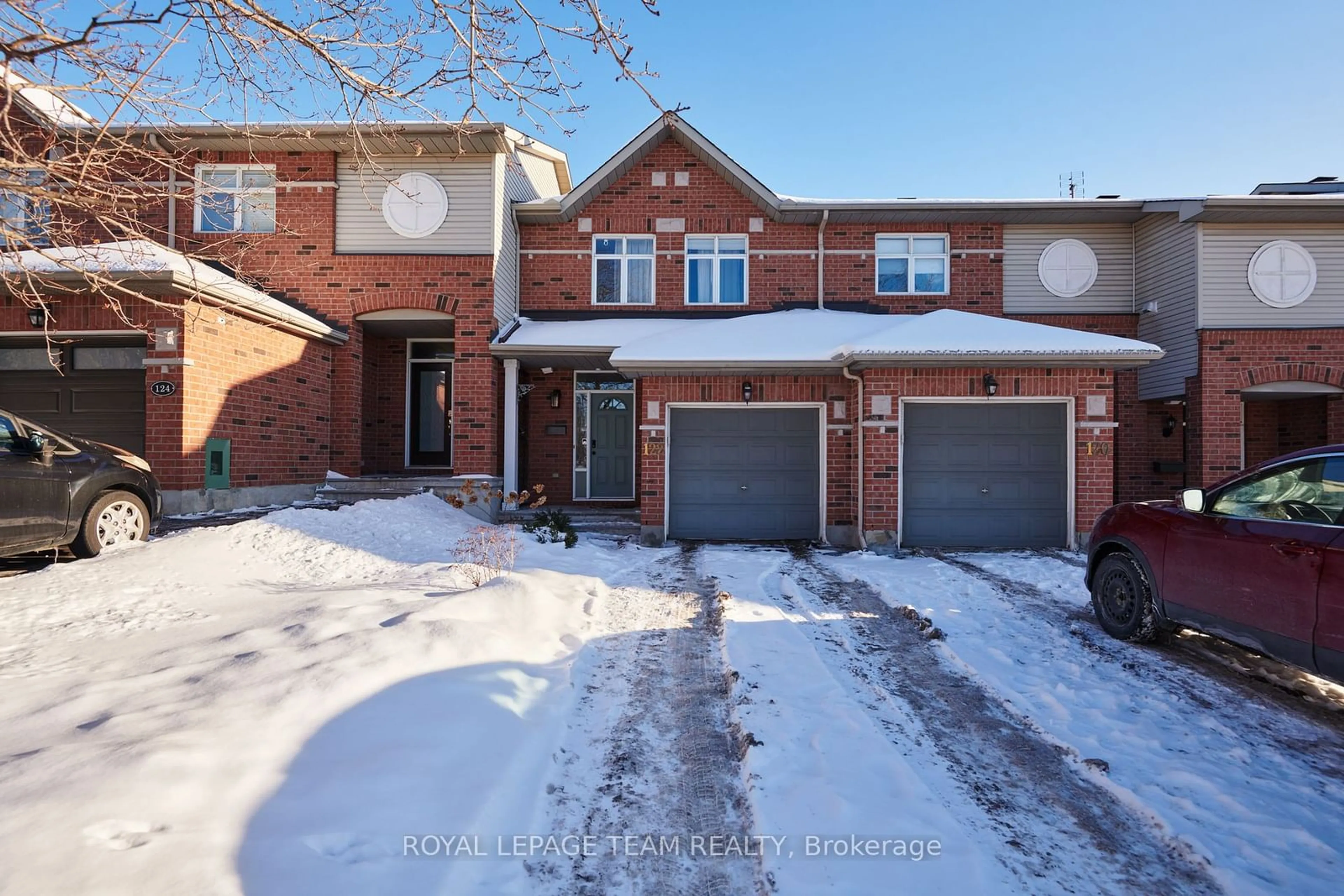 Home with brick exterior material, street for 122 Kimberwick Cres, Hunt Club - Windsor Park Village and Area Ontario K1V 1K7