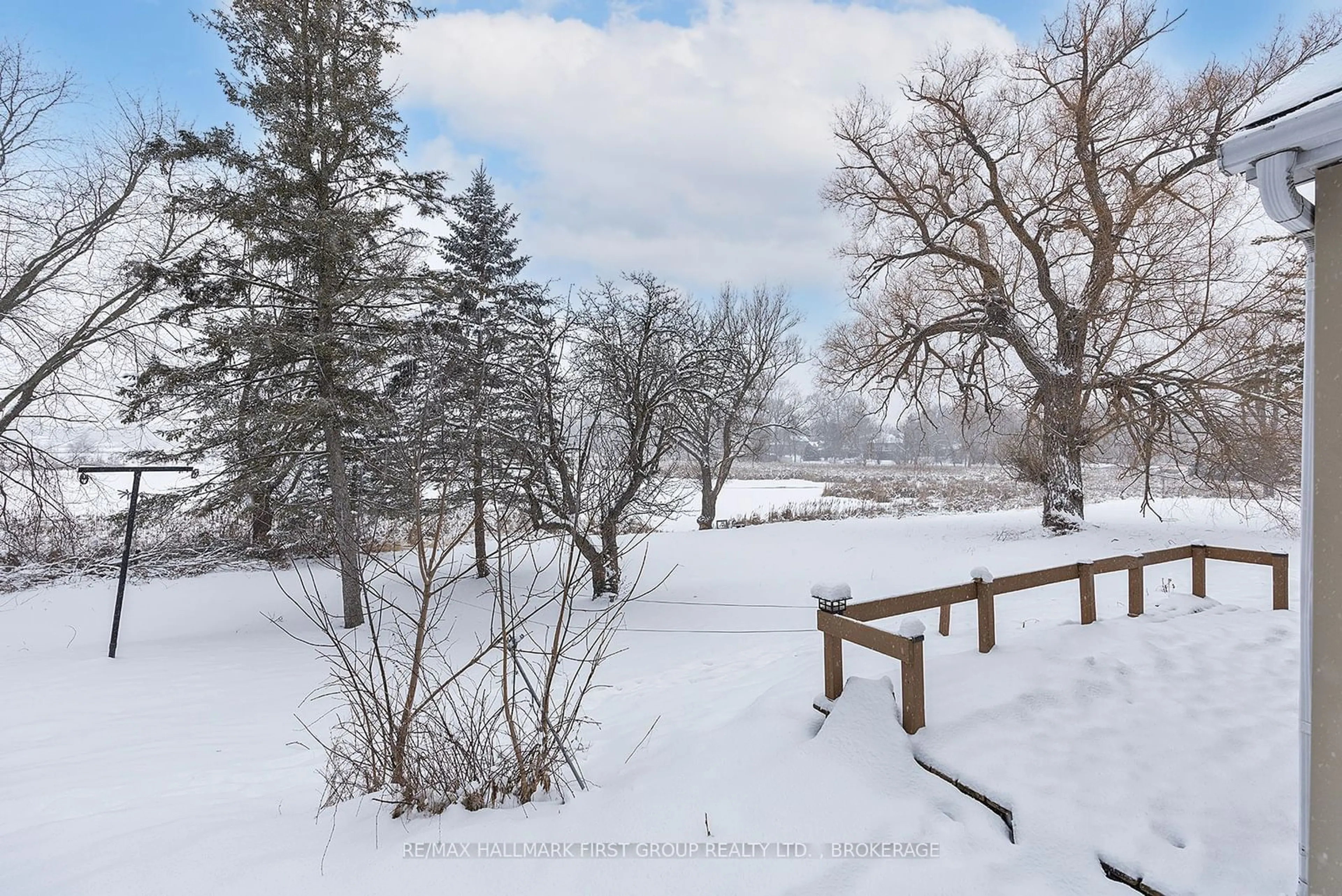 Patio, unknown for 757 Hillview Rd, Kingston Ontario K7M 5C8