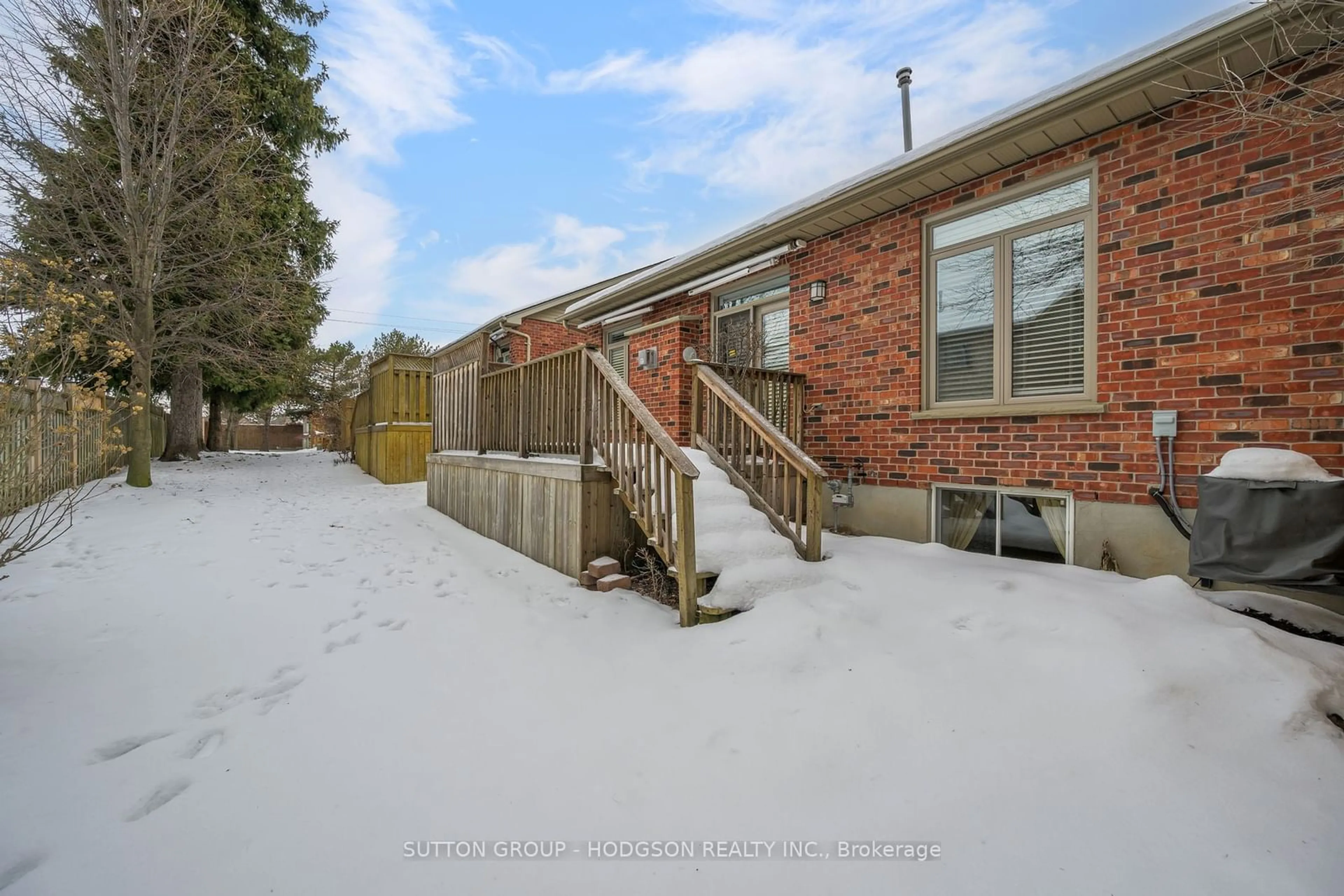 Patio, unknown for 400 Ambleside Dr, London Ontario N6G 4Y7