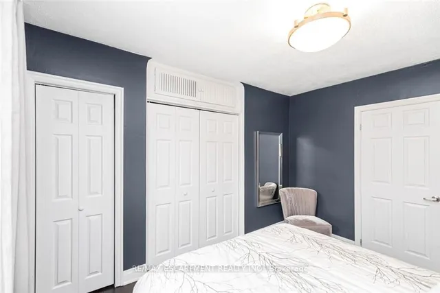 Additional property image - 865 Queensdale Ave