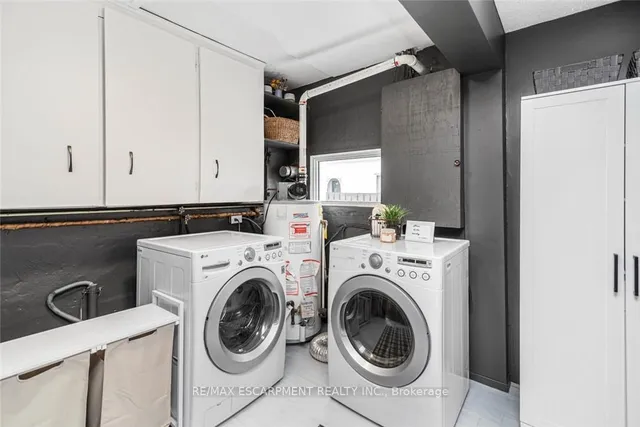 Additional property image - 865 Queensdale Ave