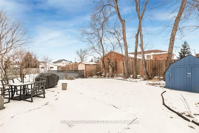 Additional property image - 865 Queensdale Ave