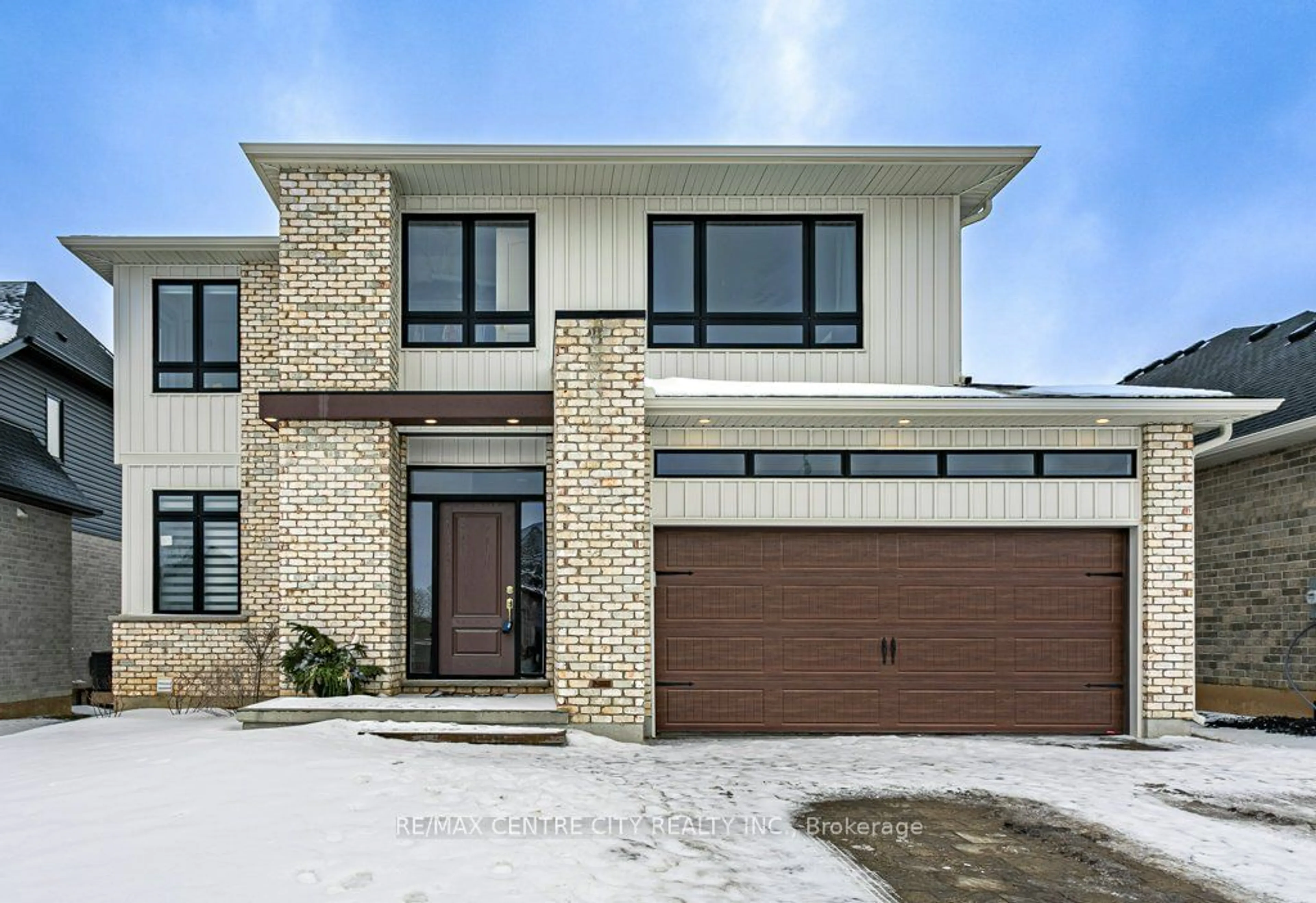 Home with brick exterior material, street for 51 Briscoe Cres, Strathroy-Caradoc Ontario N7G 4E1