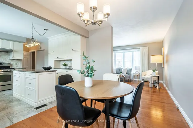 Additional property image - 83 Mountbatten Dr