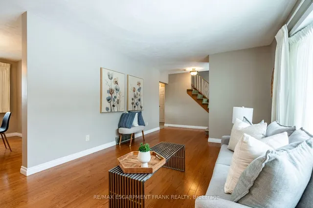 Additional property image - 83 Mountbatten Dr