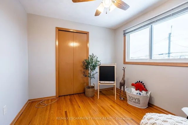 Additional property image - 83 Mountbatten Dr