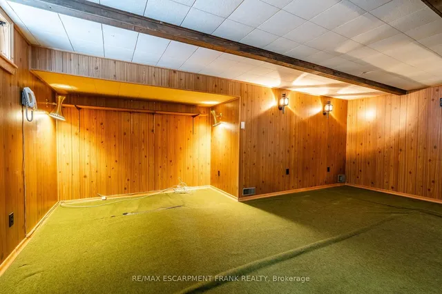Additional property image - 83 Mountbatten Dr