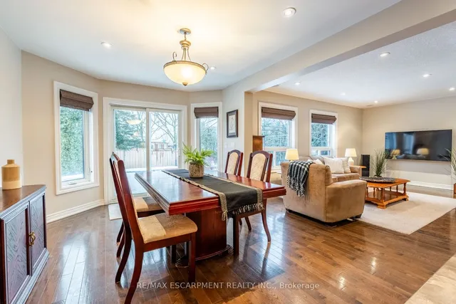 Additional property image - 75 Chatsworth Cres