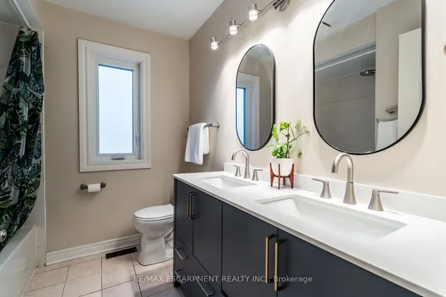Additional property image - 75 Chatsworth Cres