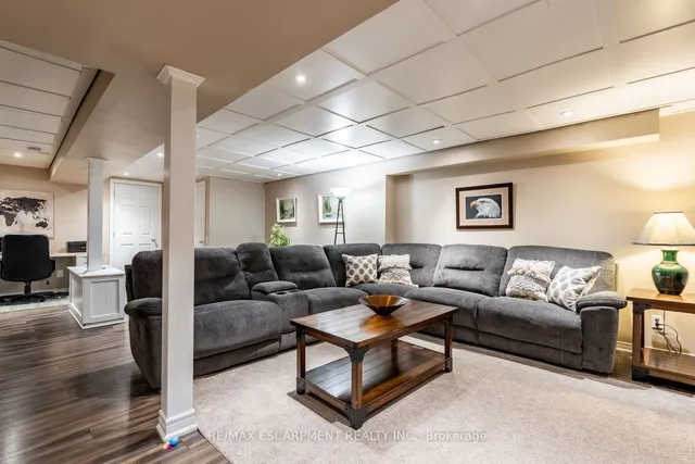 Additional property image - 75 Chatsworth Cres