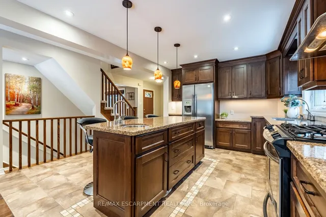 Additional property image - 75 Chatsworth Cres
