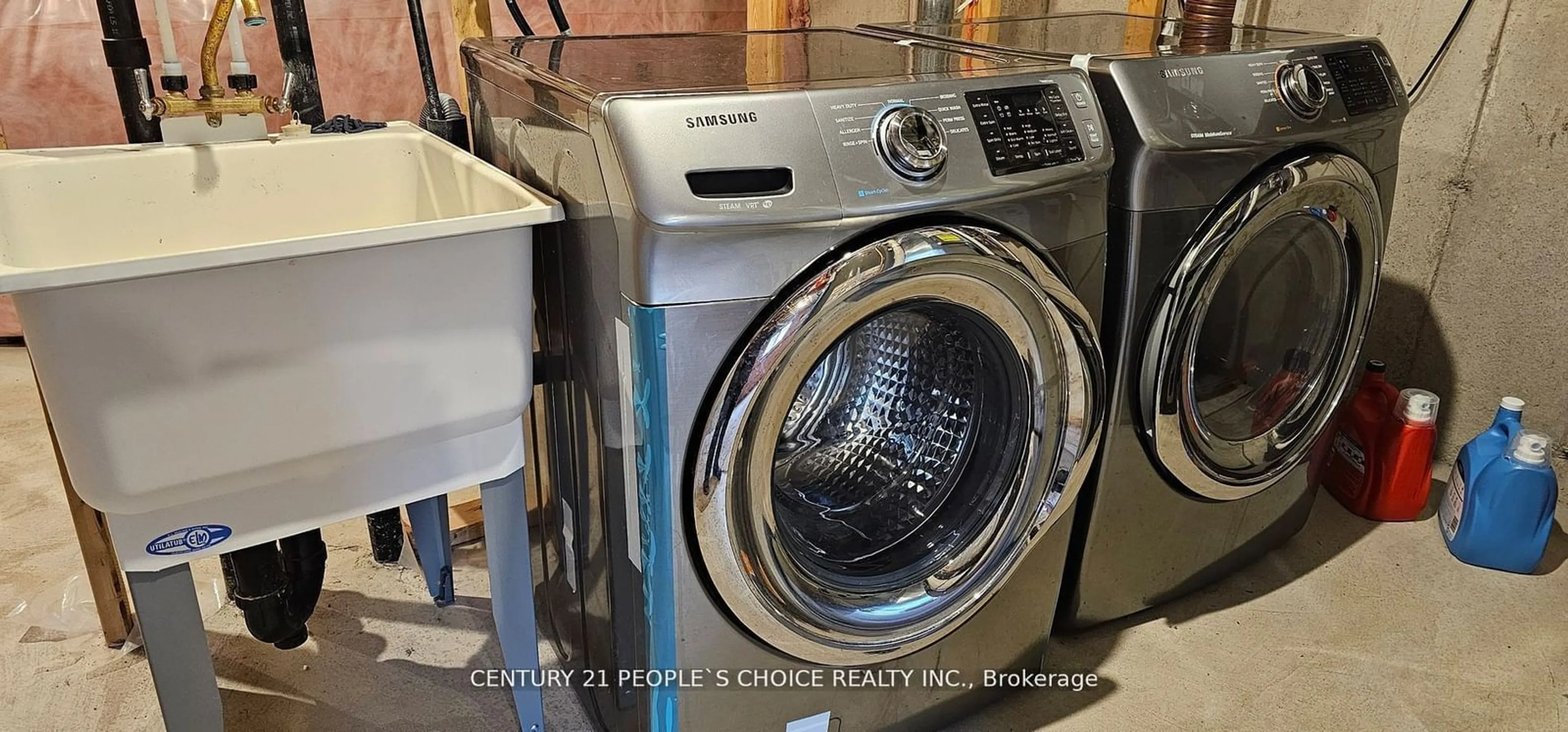 Laundry room for 135 Hardcastle Dr #87, Cambridge Ontario N1S 0B6