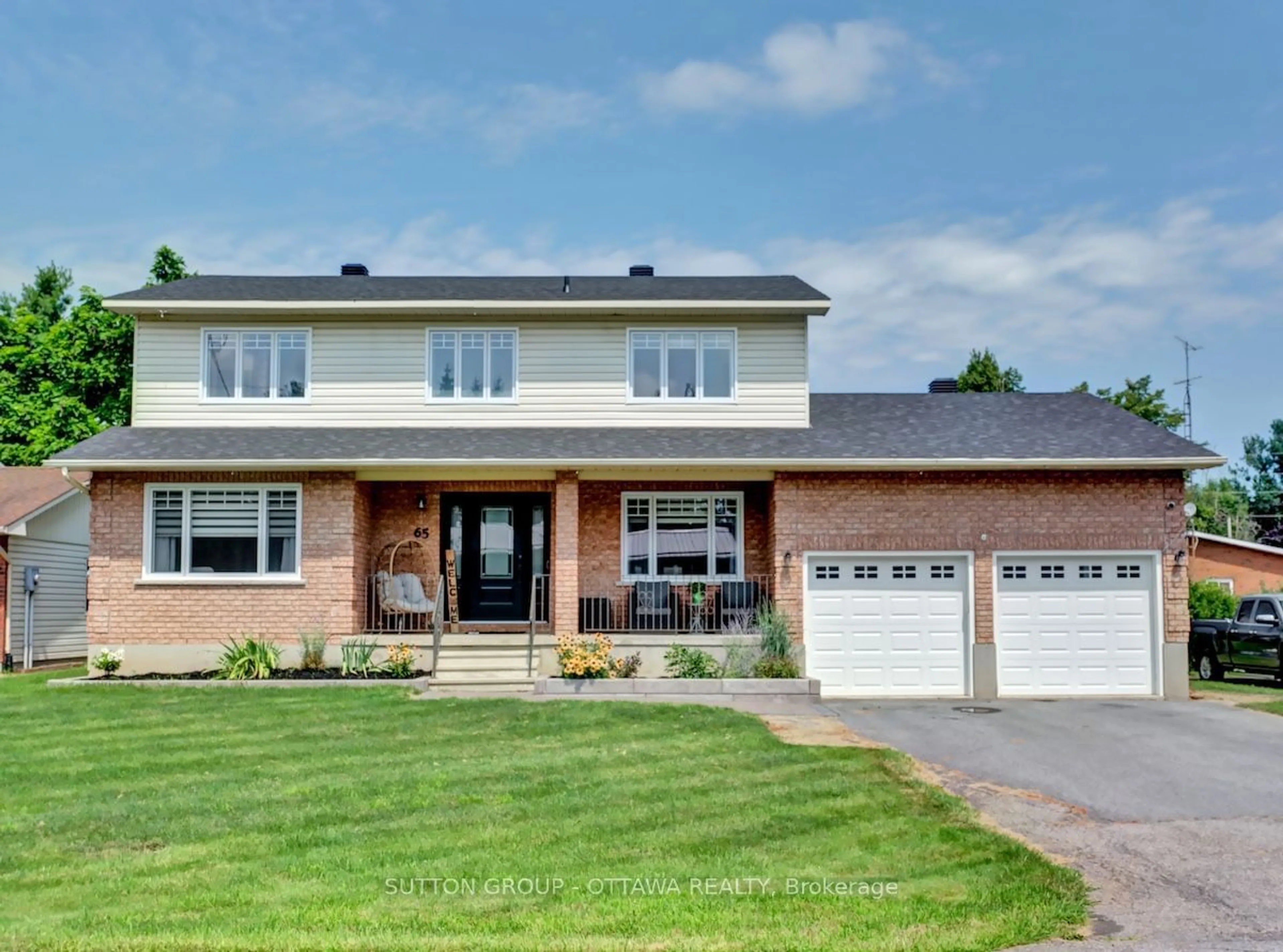 Home with brick exterior material, street for 65 STREETERPETE Rd, North Dundas Ontario K0C 1H0