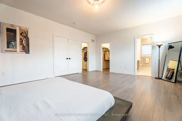 Additional property image - 266 Humphrey St