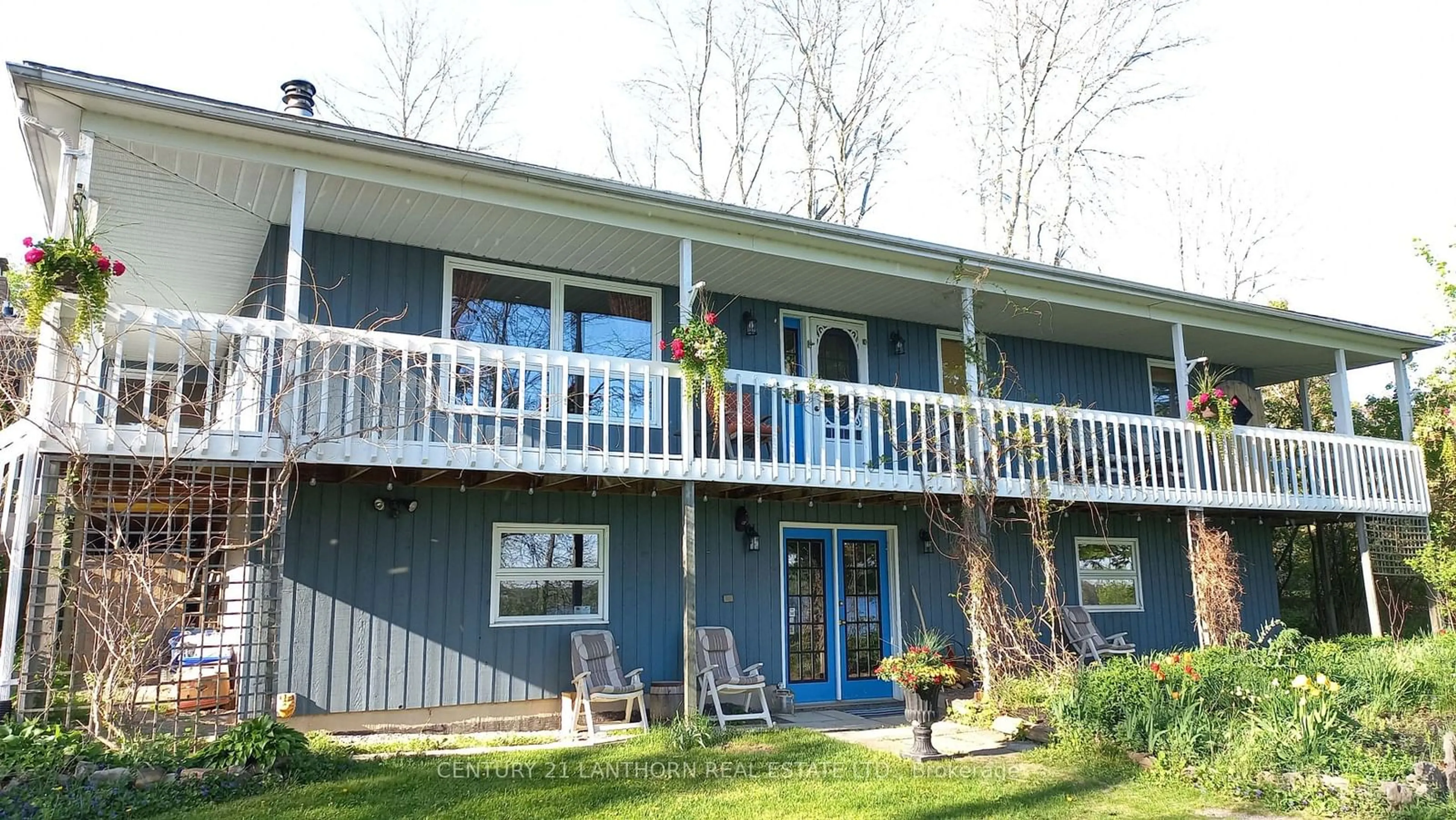 Patio, water/lake/river/ocean view for 430 Lakeside Dr, Prince Edward County Ontario K0K 1T0