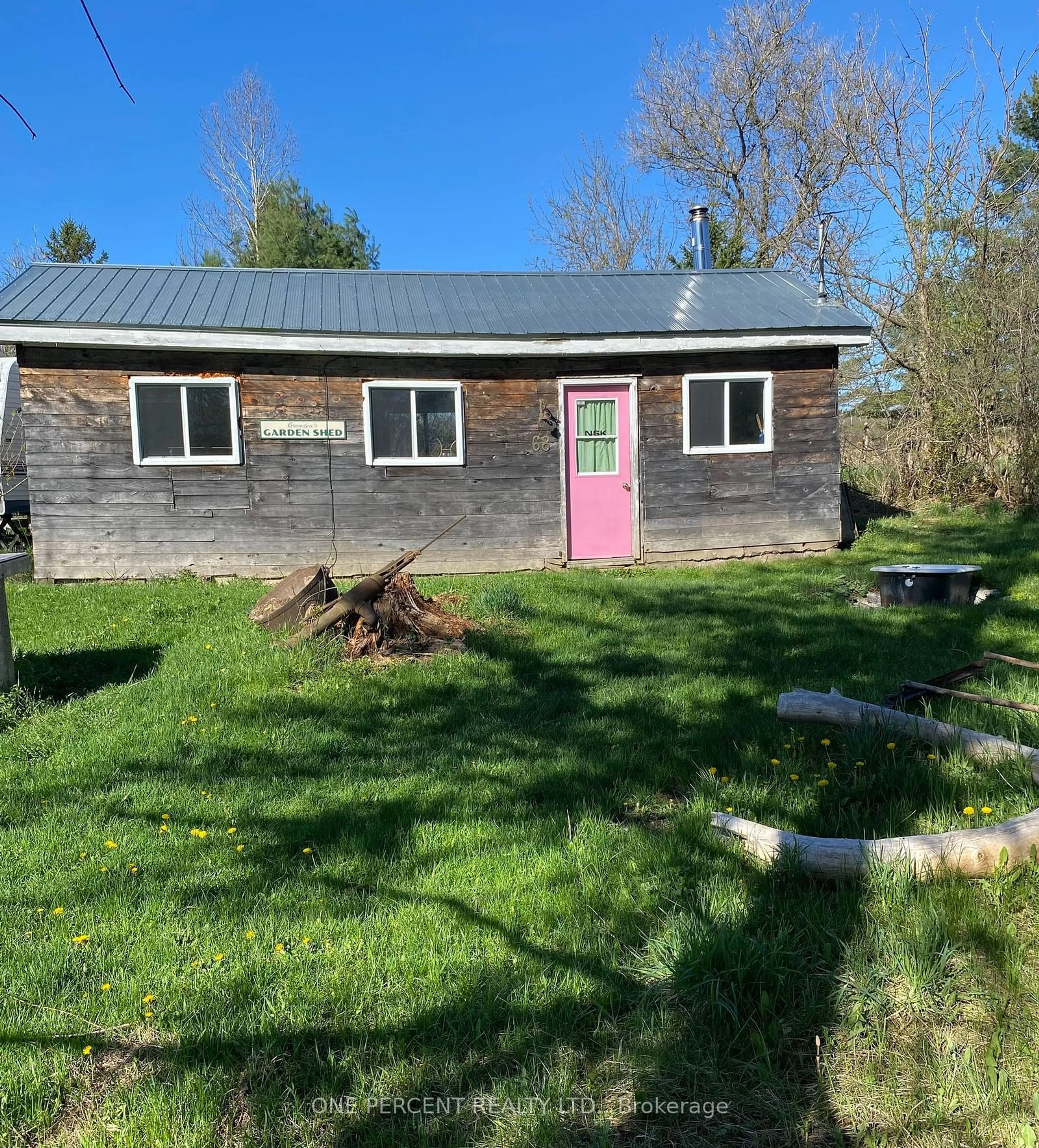 Shed for 68 Sparks St, Magnetawan Ontario P0A 1P0