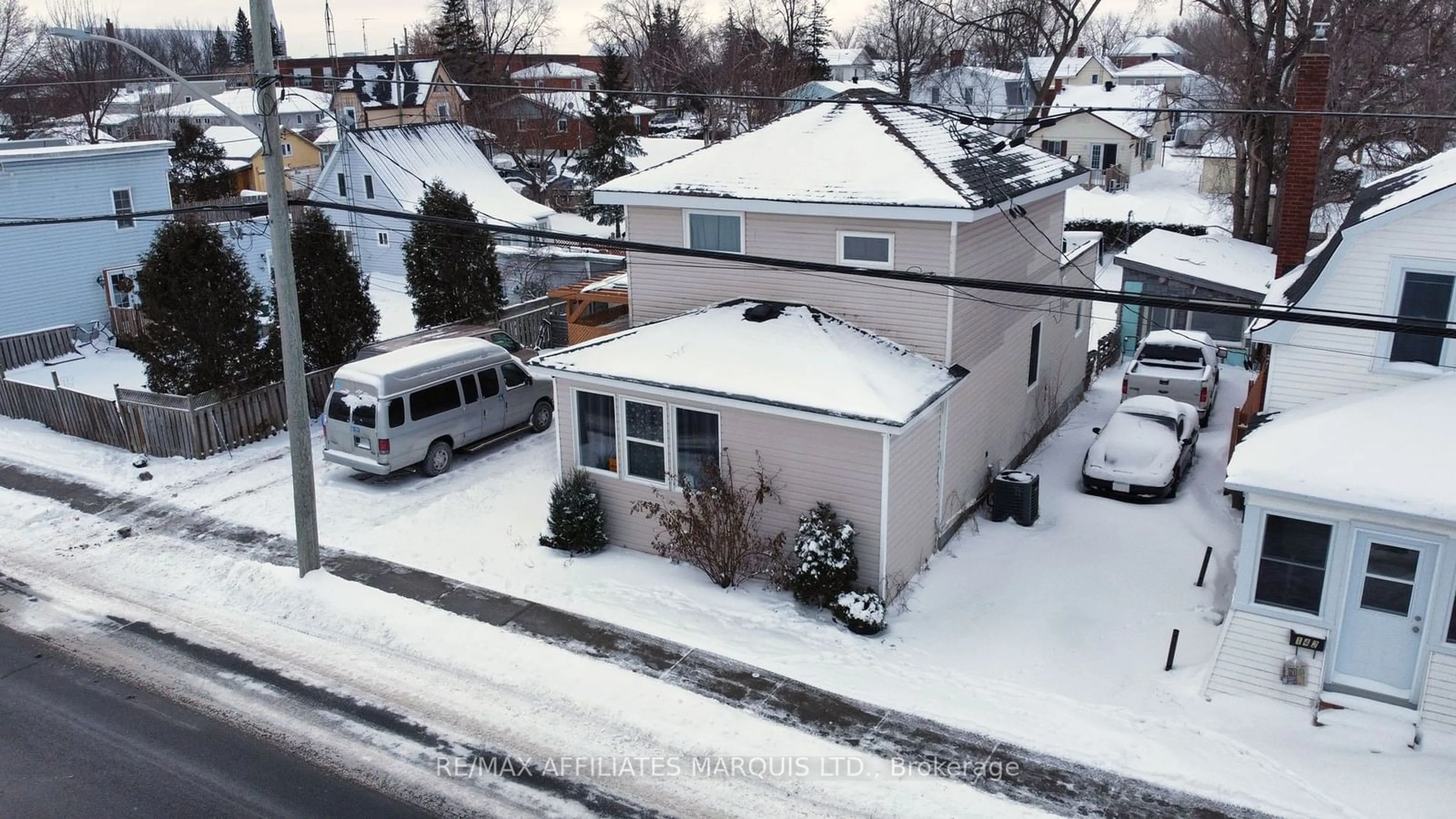 A pic from outside/outdoor area/front of a property/back of a property/a pic from drone, street for 146 Bishop St, North Glengarry Ontario K0C 1A0