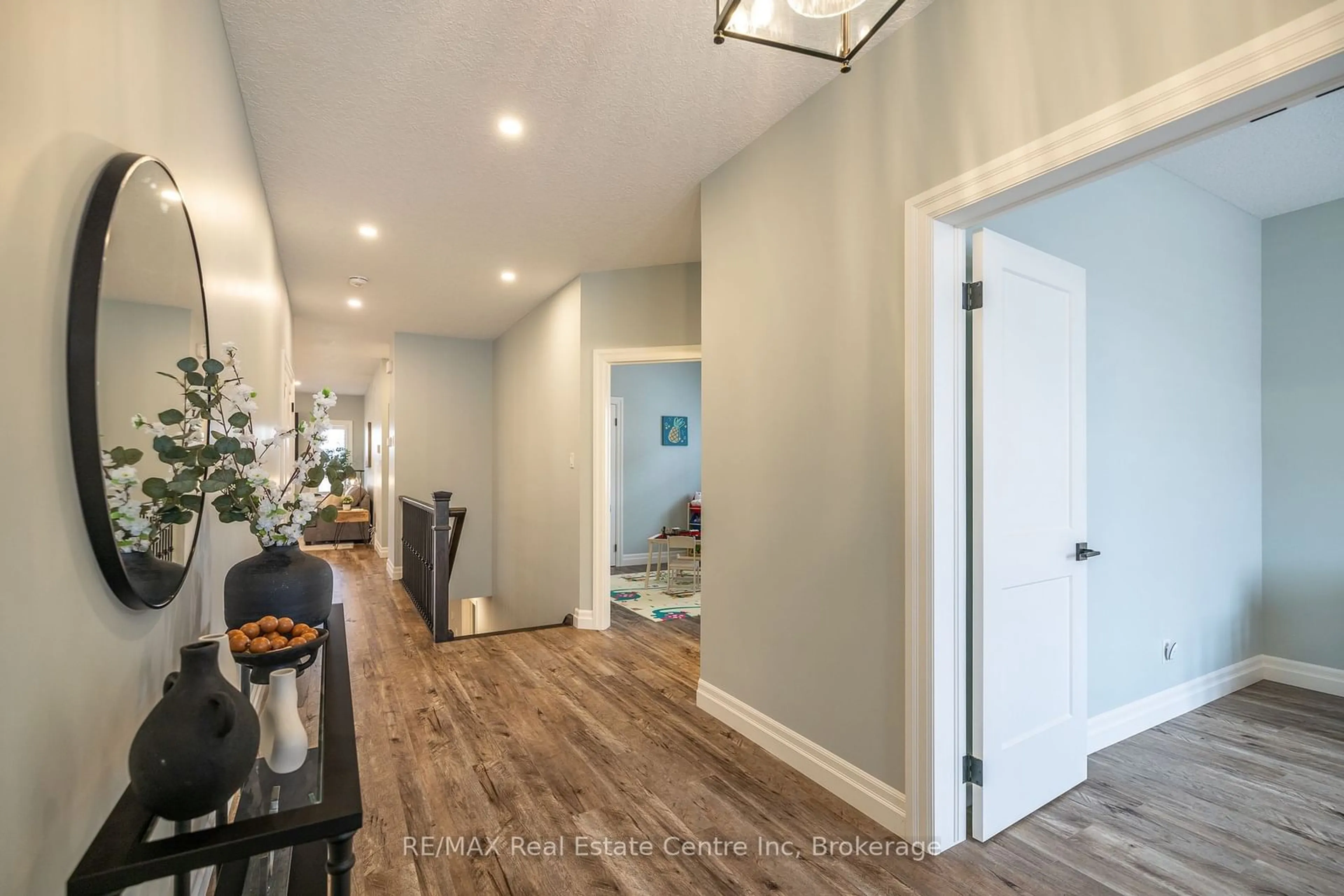 Indoor entryway for 430 Keeso Lane, North Perth Ontario N4W 0C3