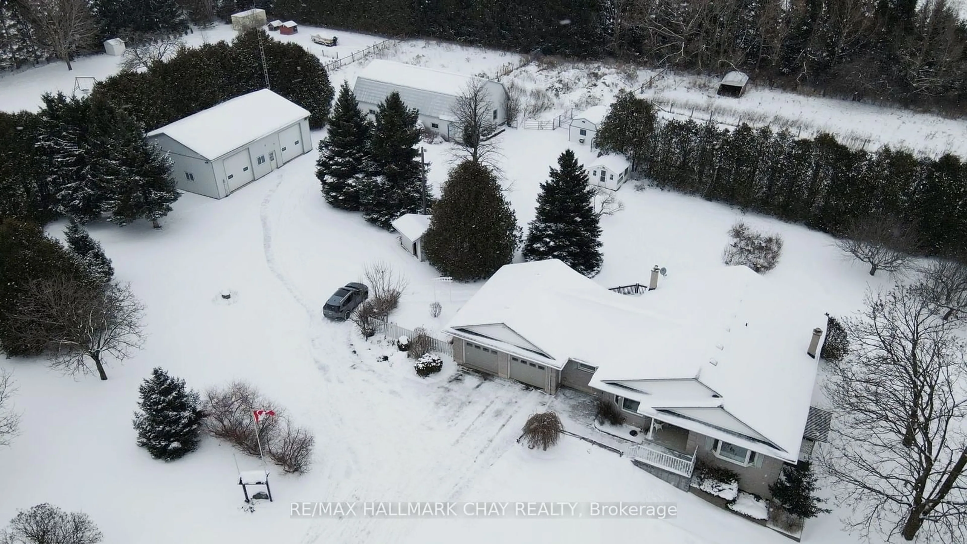 A pic from outside/outdoor area/front of a property/back of a property/a pic from drone, unknown for 5819 Wellington Rd 7, RR5, Guelph/Eramosa Ontario N1H 6J2