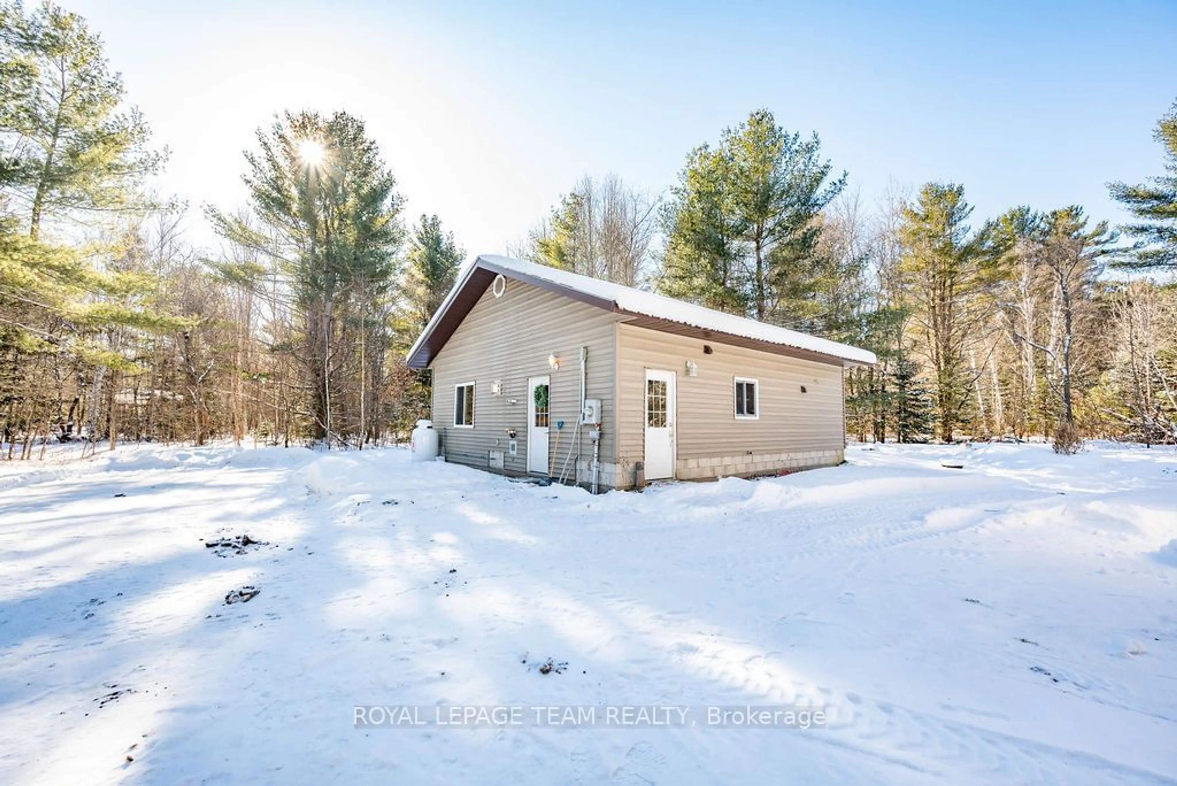 Shed for 32 Fran-Stel Dr, Madawaska Valley Ontario K0J 1L0