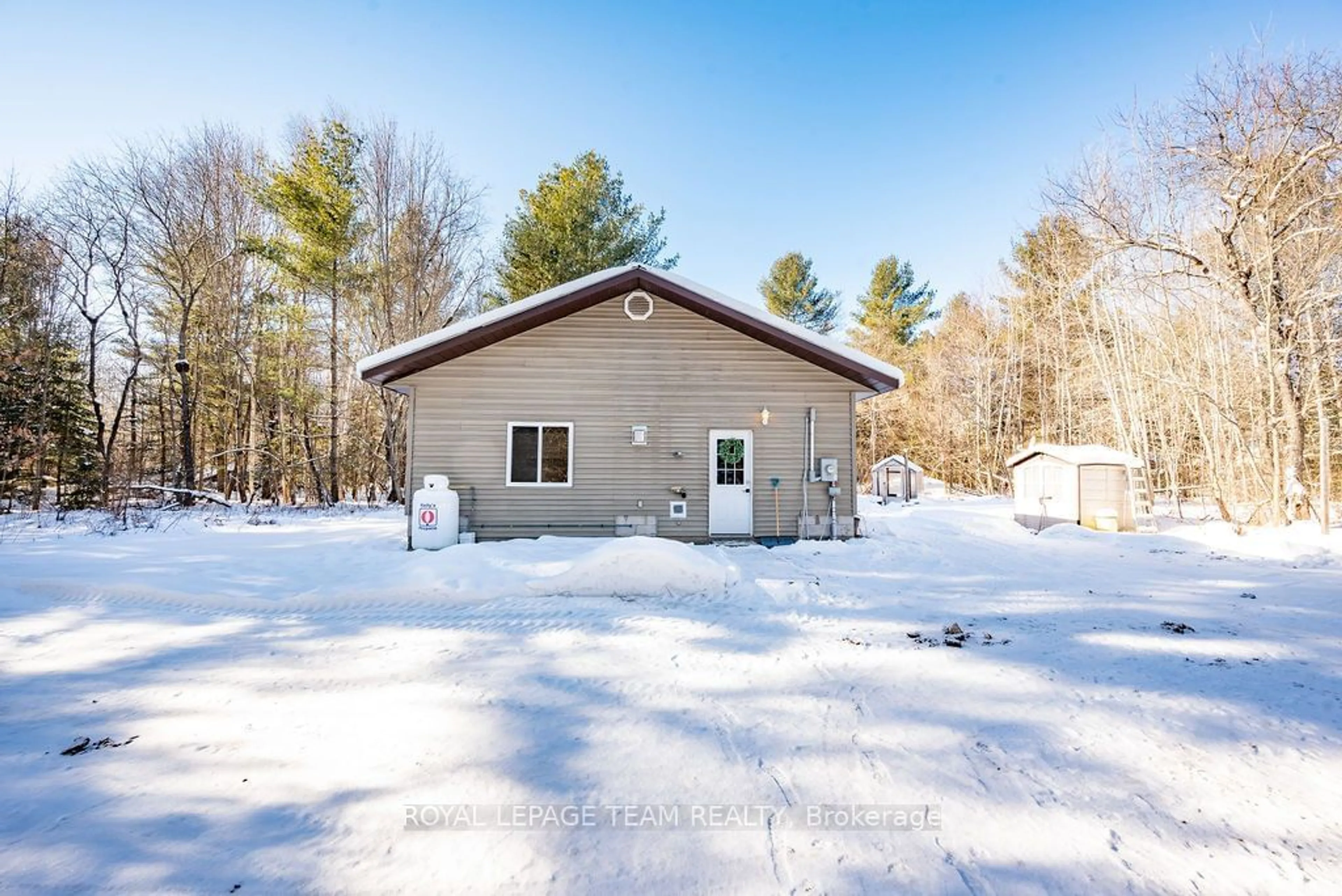 Shed for 32 Fran-Stel Dr, Madawaska Valley Ontario K0J 1L0