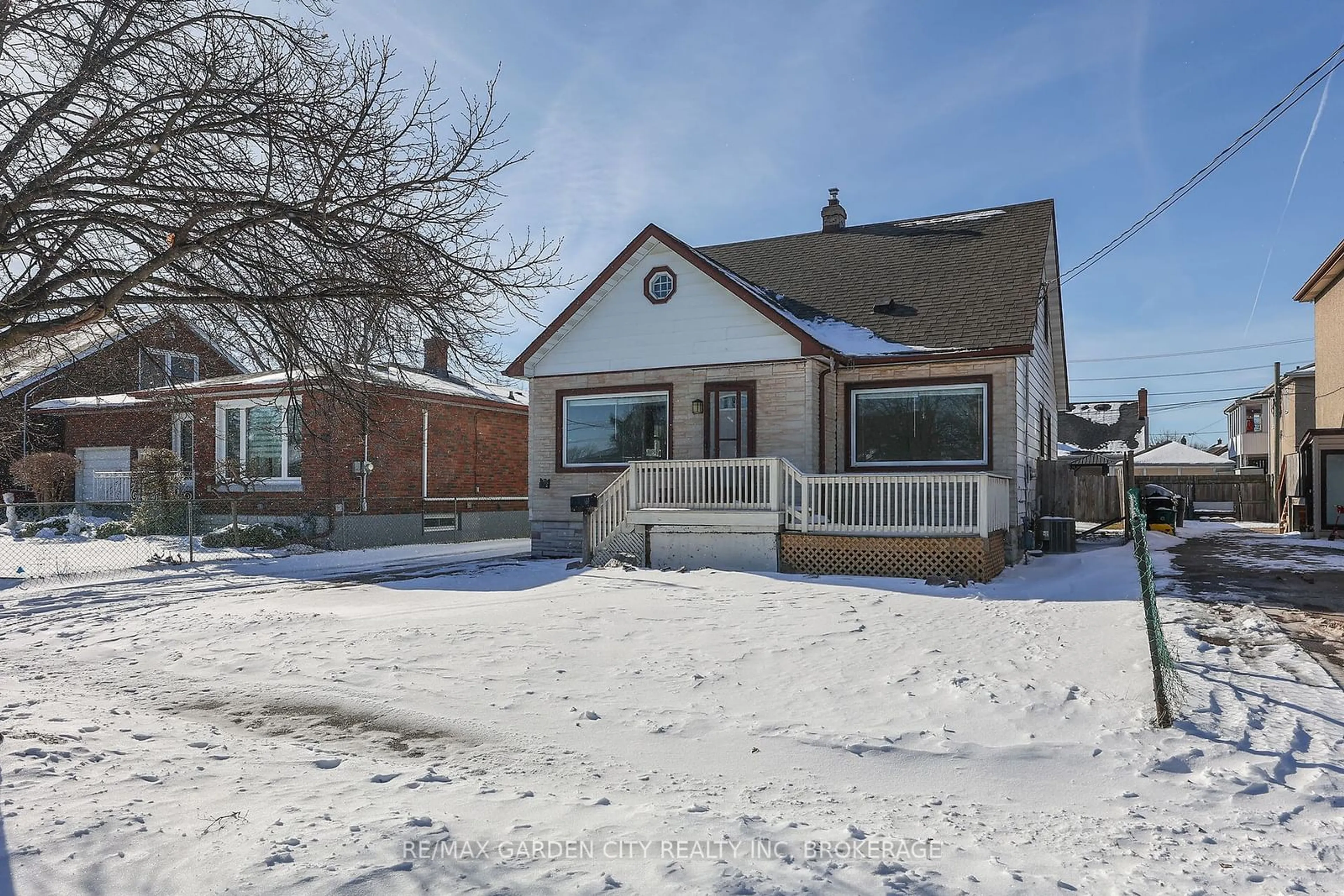 Unknown for 133 Lyons Ave, Welland Ontario L3B 1M3