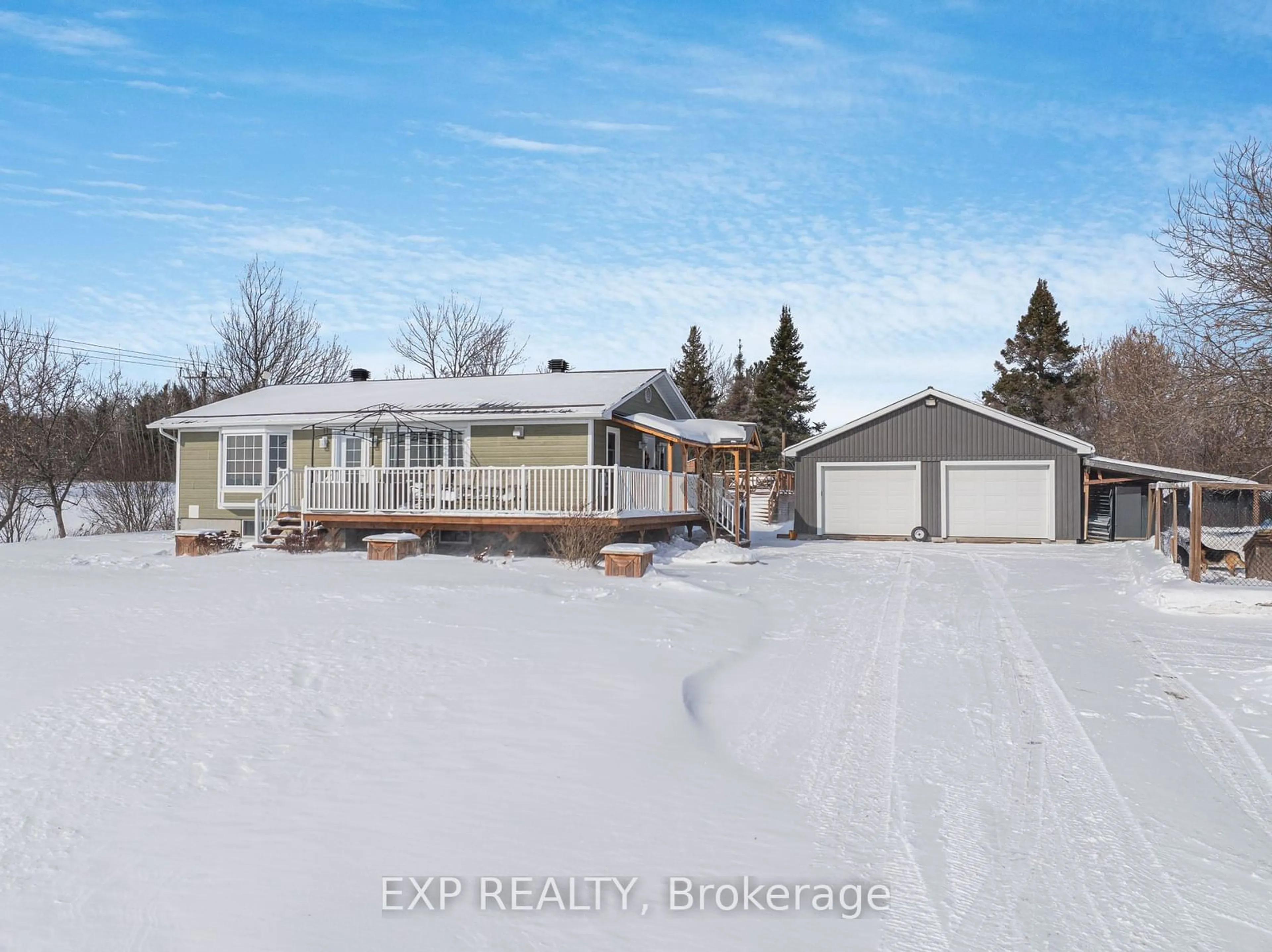 A pic from outside/outdoor area/front of a property/back of a property/a pic from drone, street for 651 Concession 10 Rd, Alfred and Plantagenet Ontario K0B 1L0