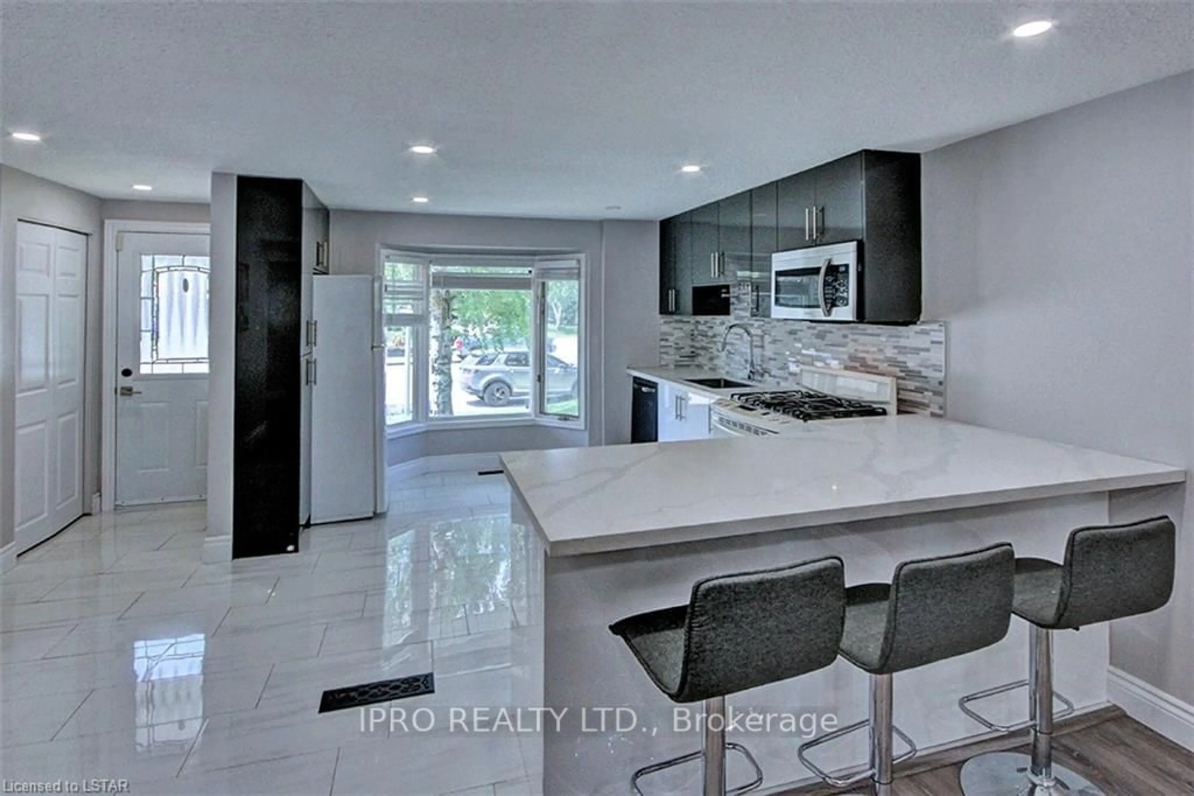 Contemporary kitchen, ceramic/tile floor for 1383 Perth Ave, London Ontario N5V 2M4