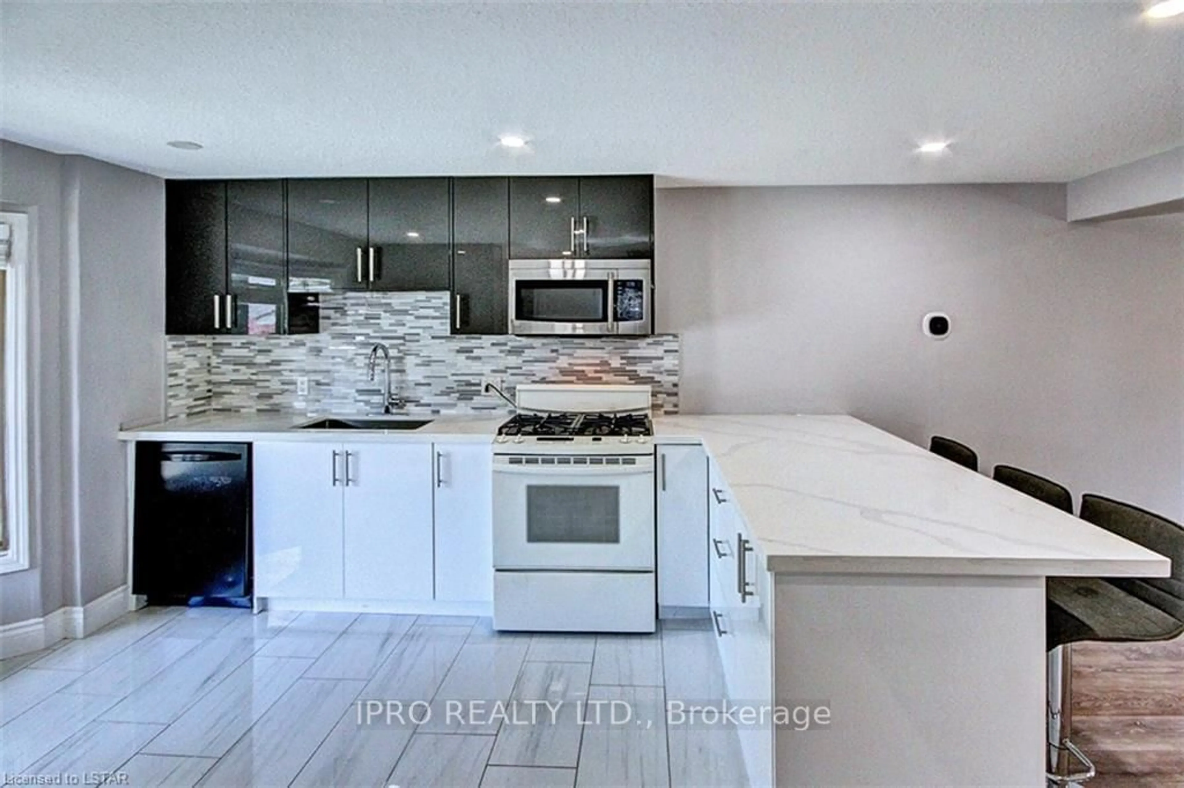 Contemporary kitchen, ceramic/tile floor for 1383 Perth Ave, London Ontario N5V 2M4