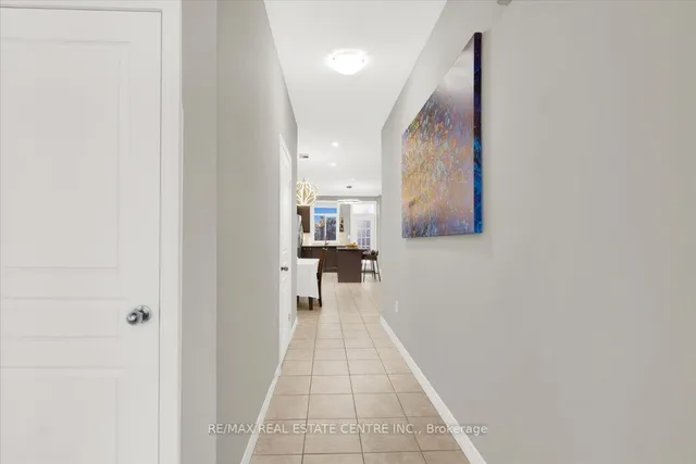 Additional property image - 94 IRWIN Ave
