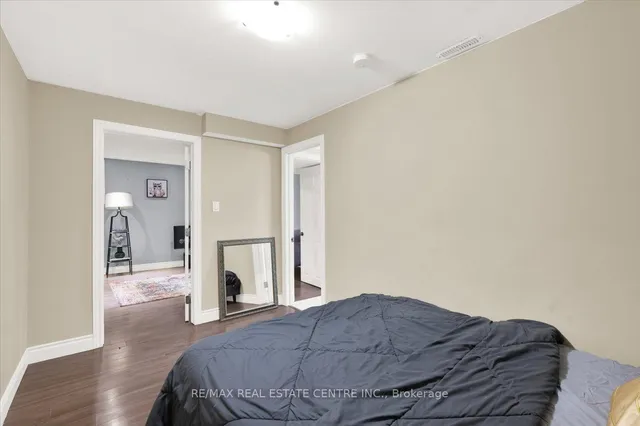 Additional property image - 94 IRWIN Ave