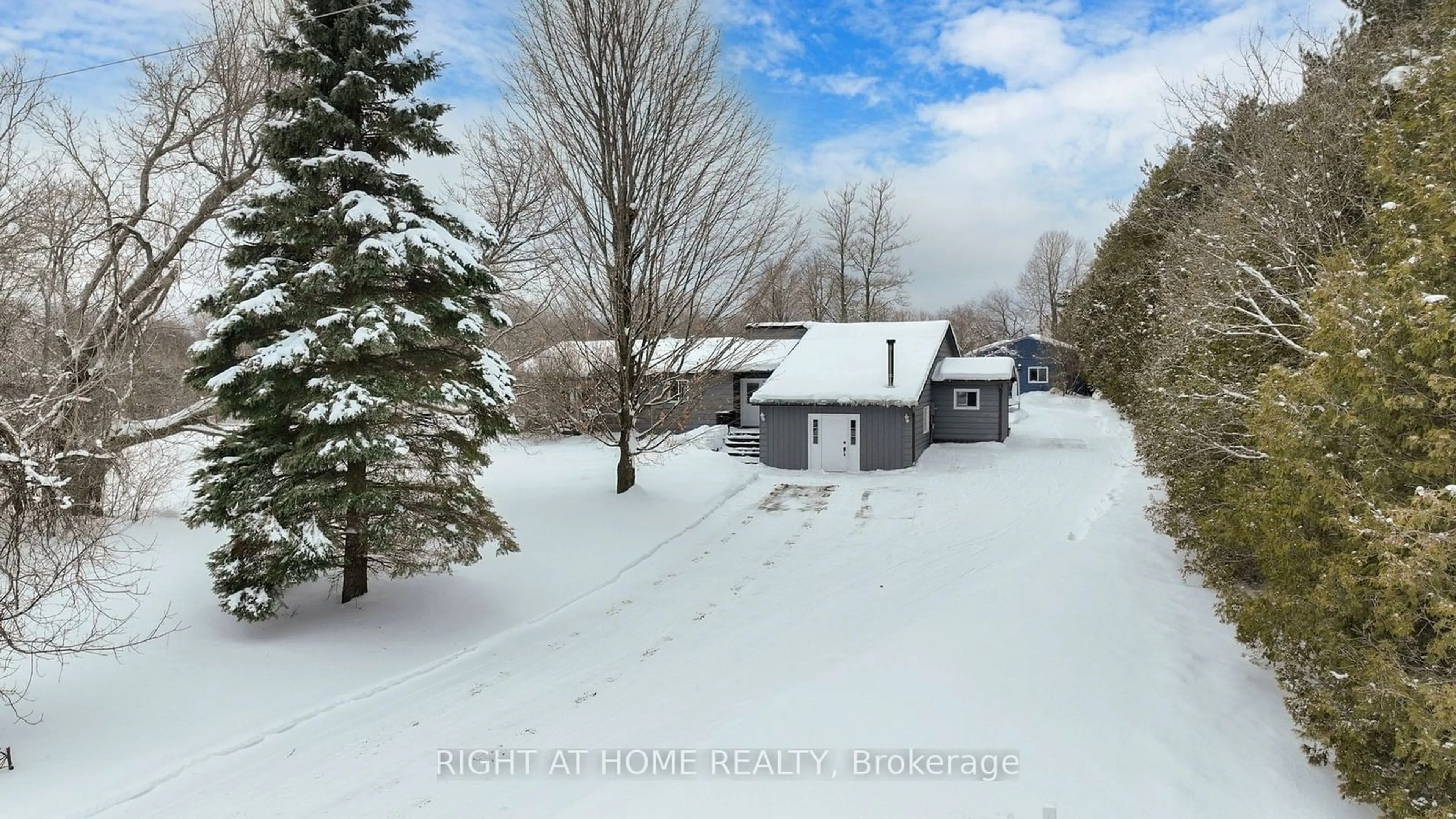 A pic from outside/outdoor area/front of a property/back of a property/a pic from drone, street for 488 Ava Cres, Cavan Monaghan Ontario L0A 1G0