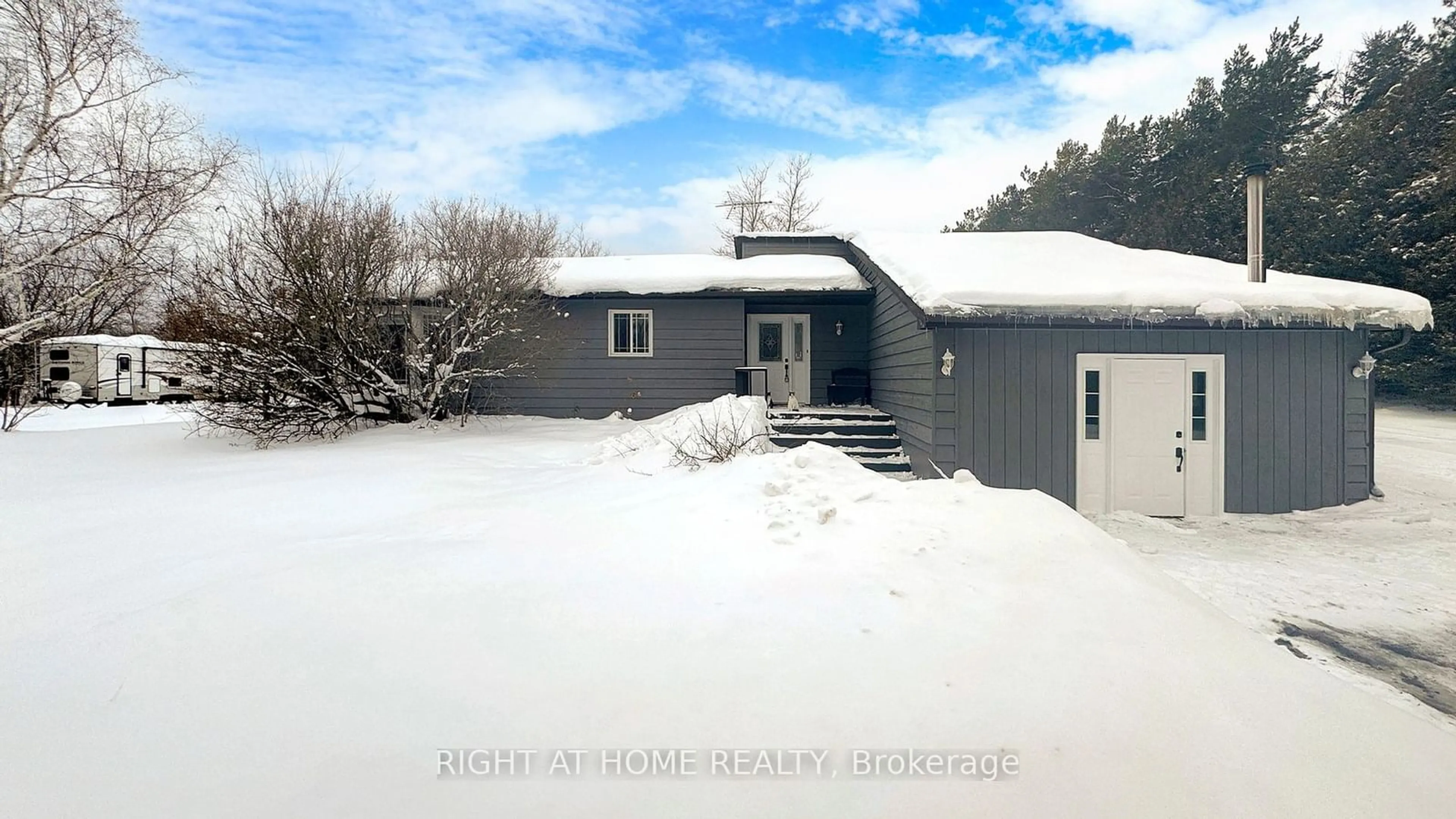 A pic from outside/outdoor area/front of a property/back of a property/a pic from drone, street for 488 Ava Cres, Cavan Monaghan Ontario L0A 1G0