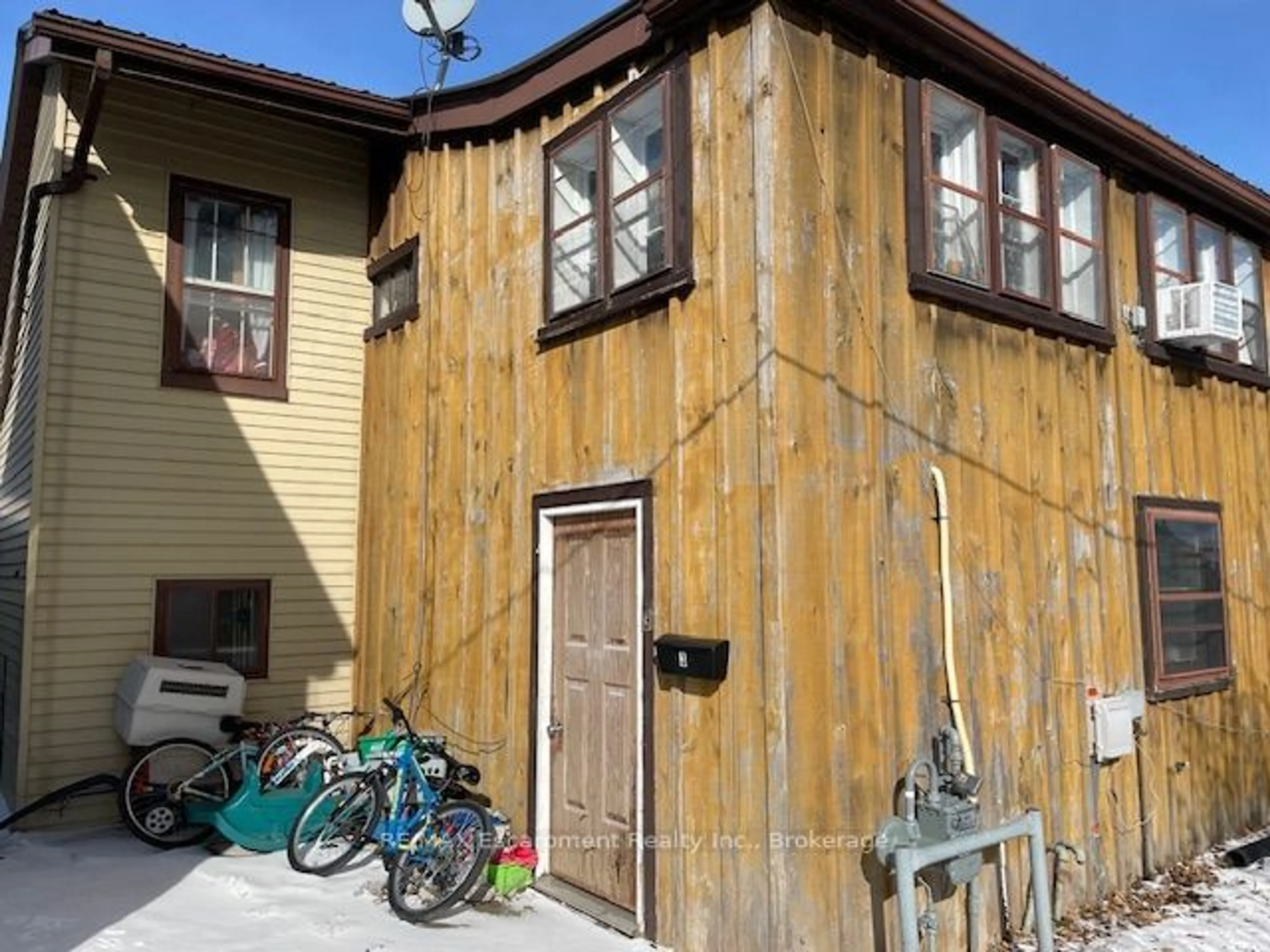 Unknown for 306 St. Patrick St, Norfolk Ontario N0A 1N0