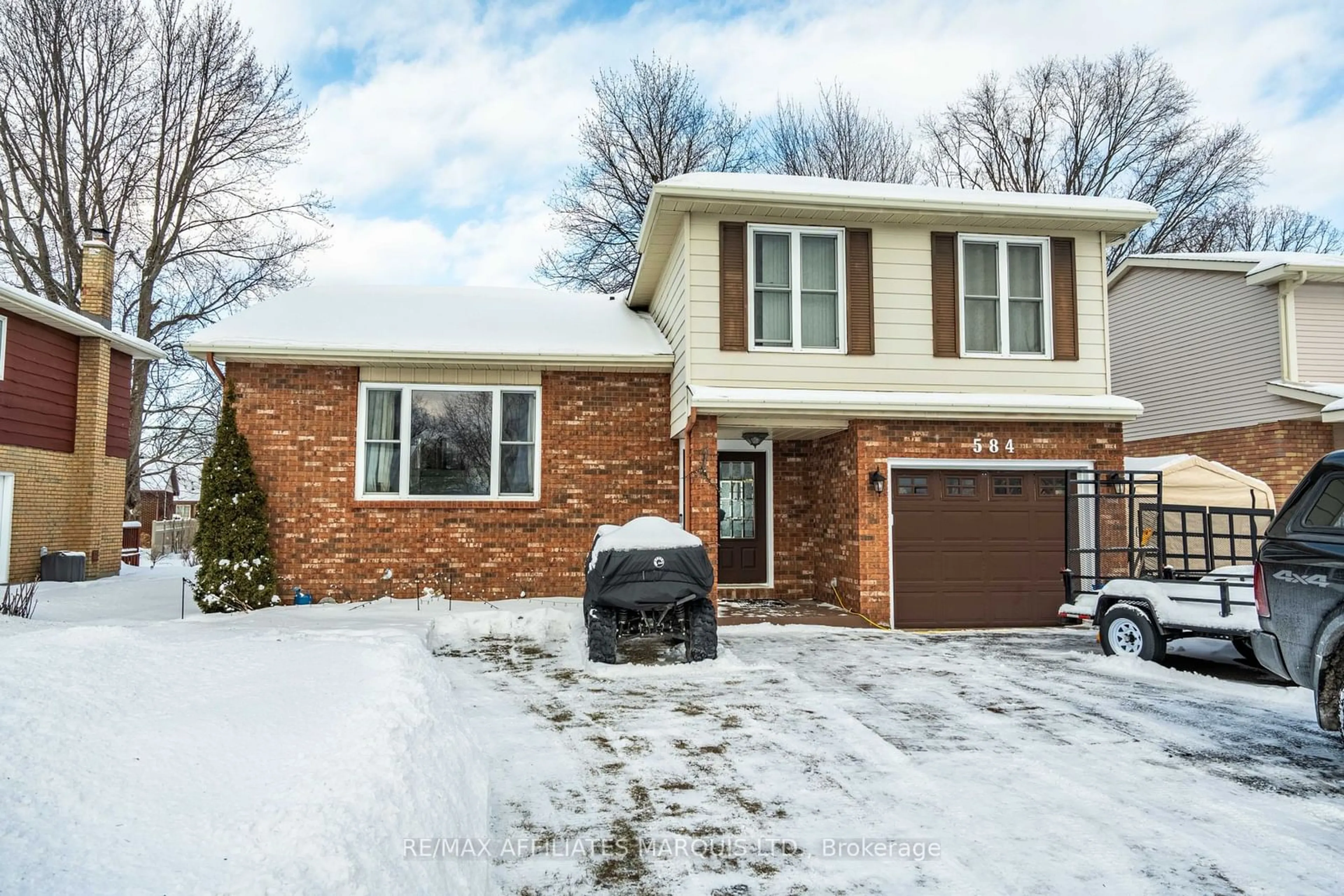 Home with brick exterior material, street for 584 Kirkwood St, Cornwall Ontario K6H 5Y8