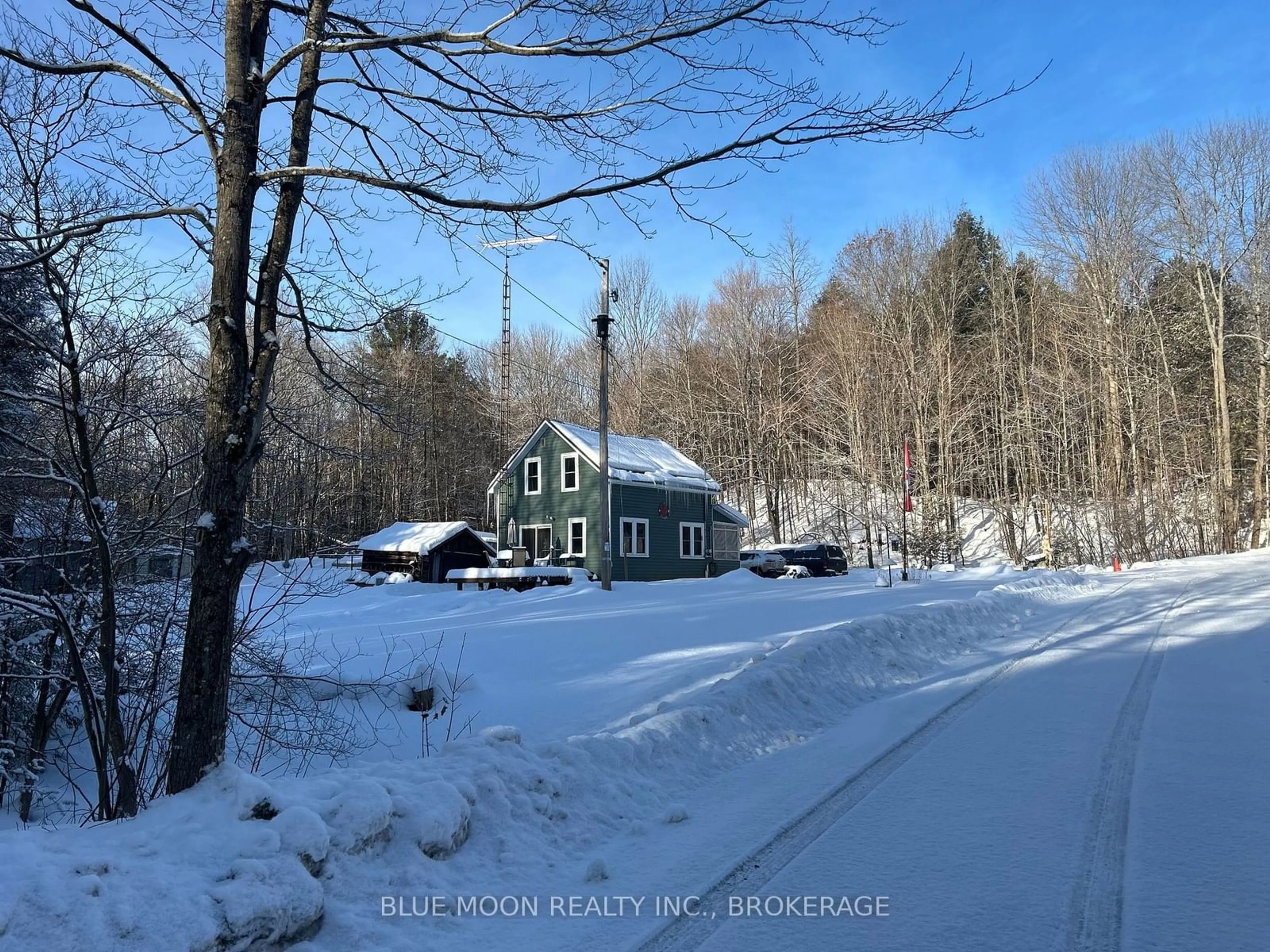 A pic from outside/outdoor area/front of a property/back of a property/a pic from drone, street for 1108 SOUTH Rd, North Frontenac Ontario K0H 1K0