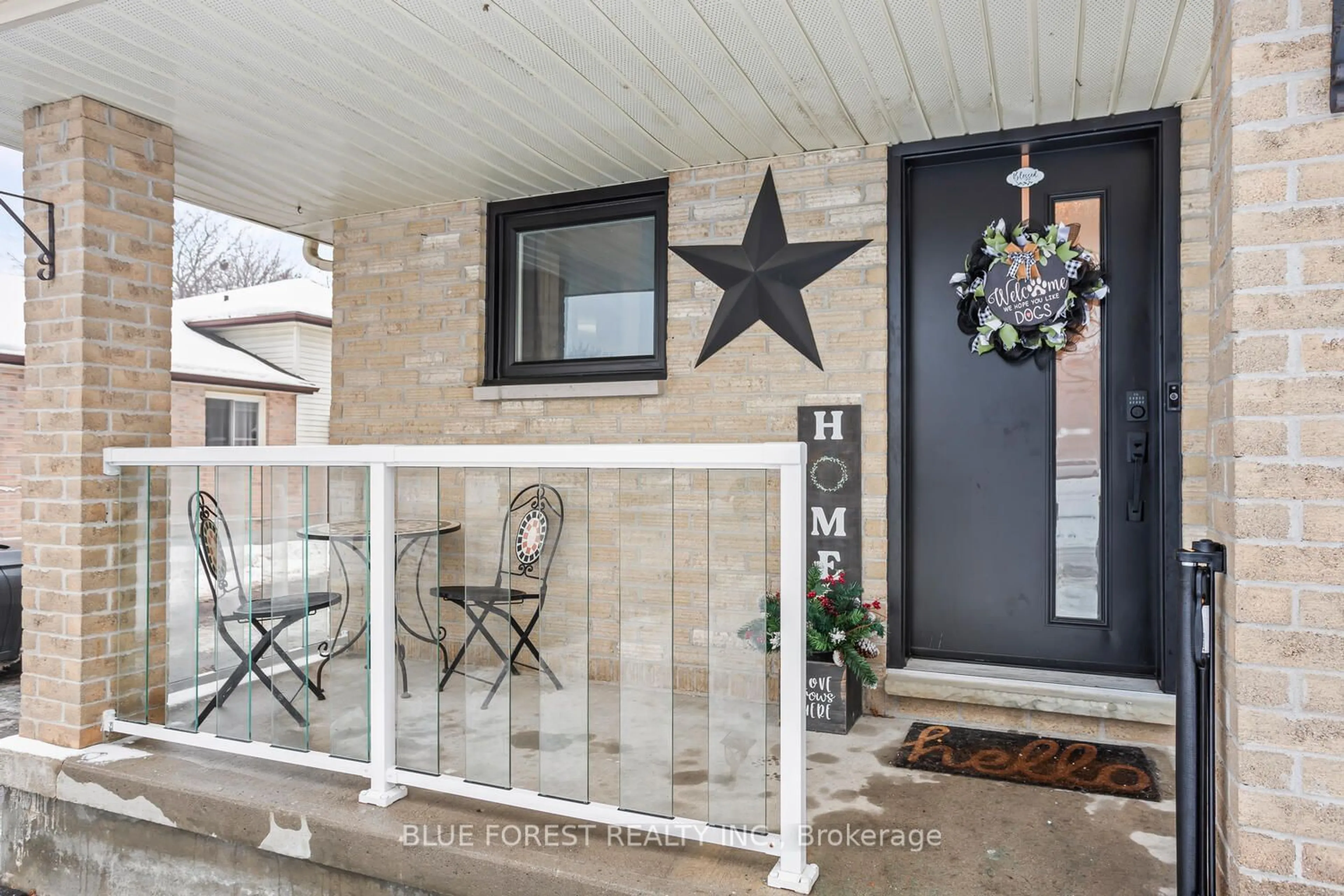 Indoor entryway for 227 Saddy Ave, London Ontario N5V 3V6