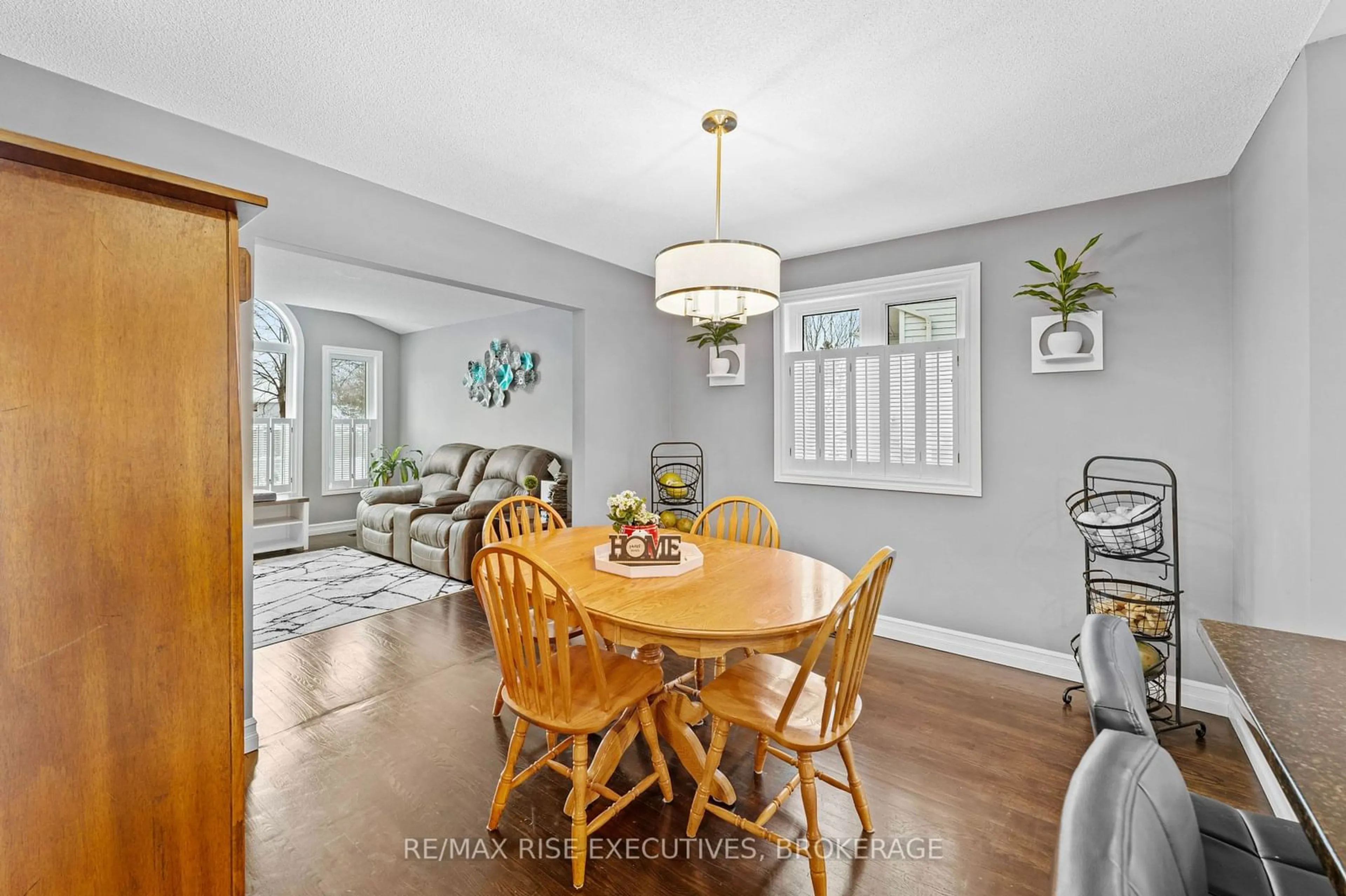 Dining room, unknown for 39 LORADEAN Cres, Kingston Ontario K7K 6X7