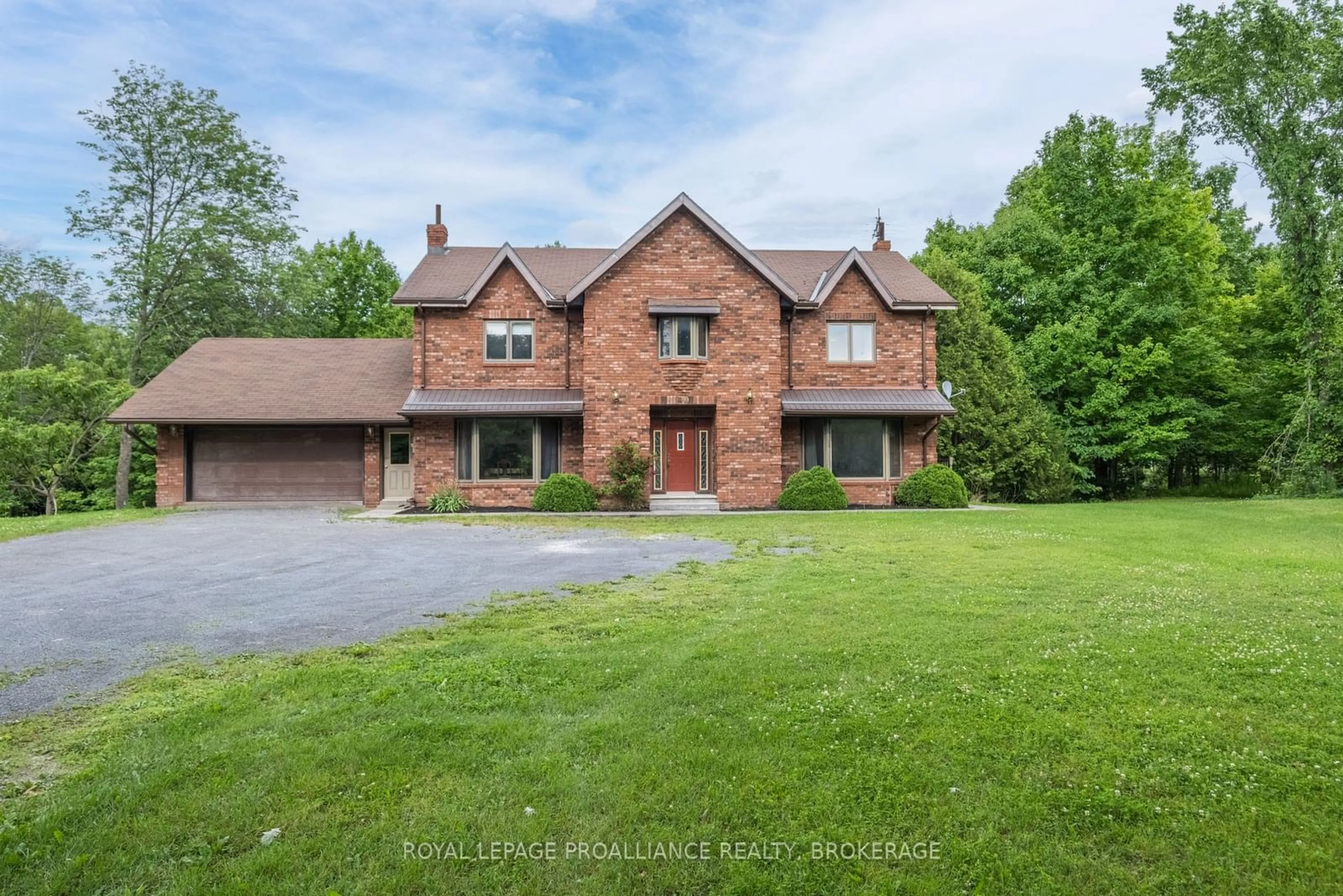 A pic from outside/outdoor area/front of a property/back of a property/a pic from drone, unknown for 40 Concession St, Stone Mills Ontario K0K 3G0