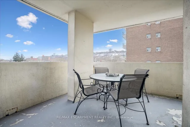Additional property image - 432 Main St Unit 504