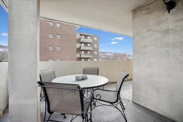 Additional property image - 432 Main St Unit 504