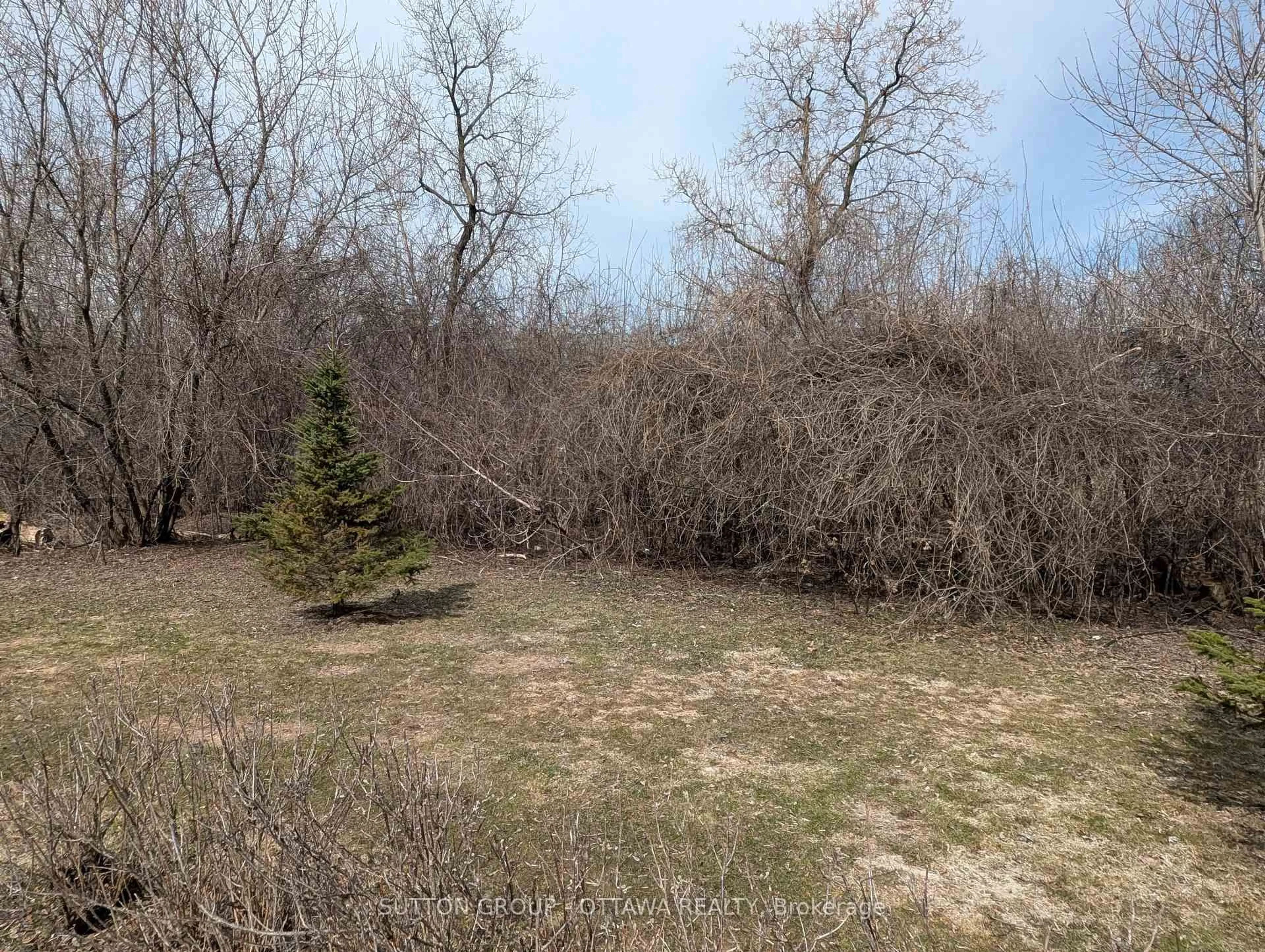 Unknown for 35 Robinson Ave #F, Ottawa Ontario K1N 8N8